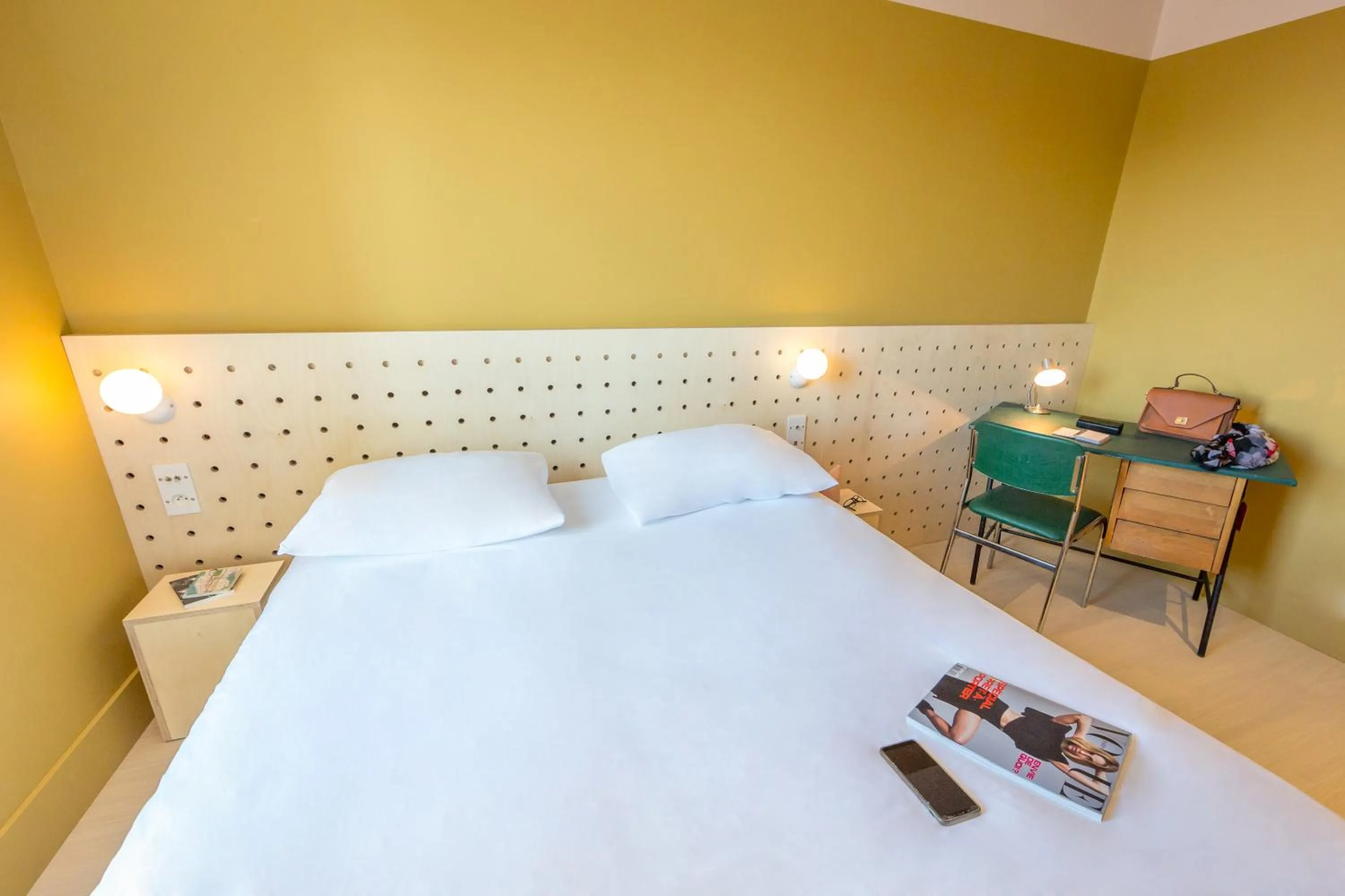 Bedroom, Bed in greet Marseille Centre Saint Charles