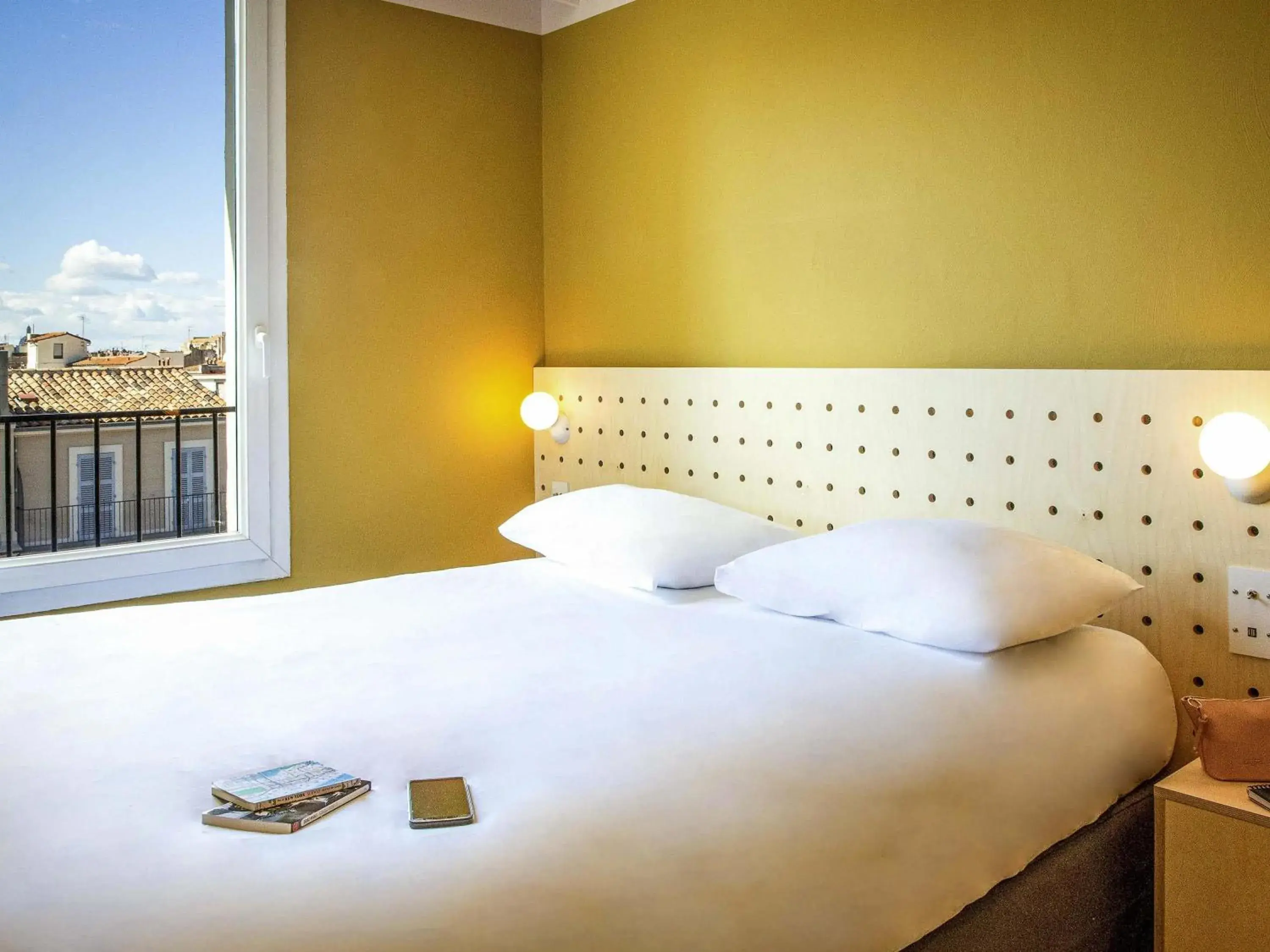 Bedroom, Bed in greet Marseille Centre Saint Charles Bedroom, Bed in greet Marseille Centre Saint Charles