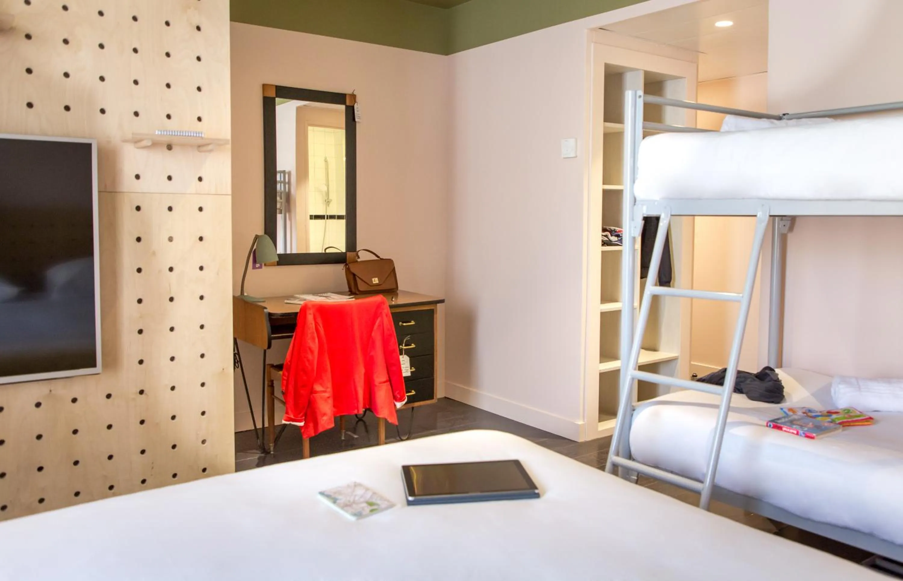 bunk bed, Bed in greet Marseille Centre Saint Charles