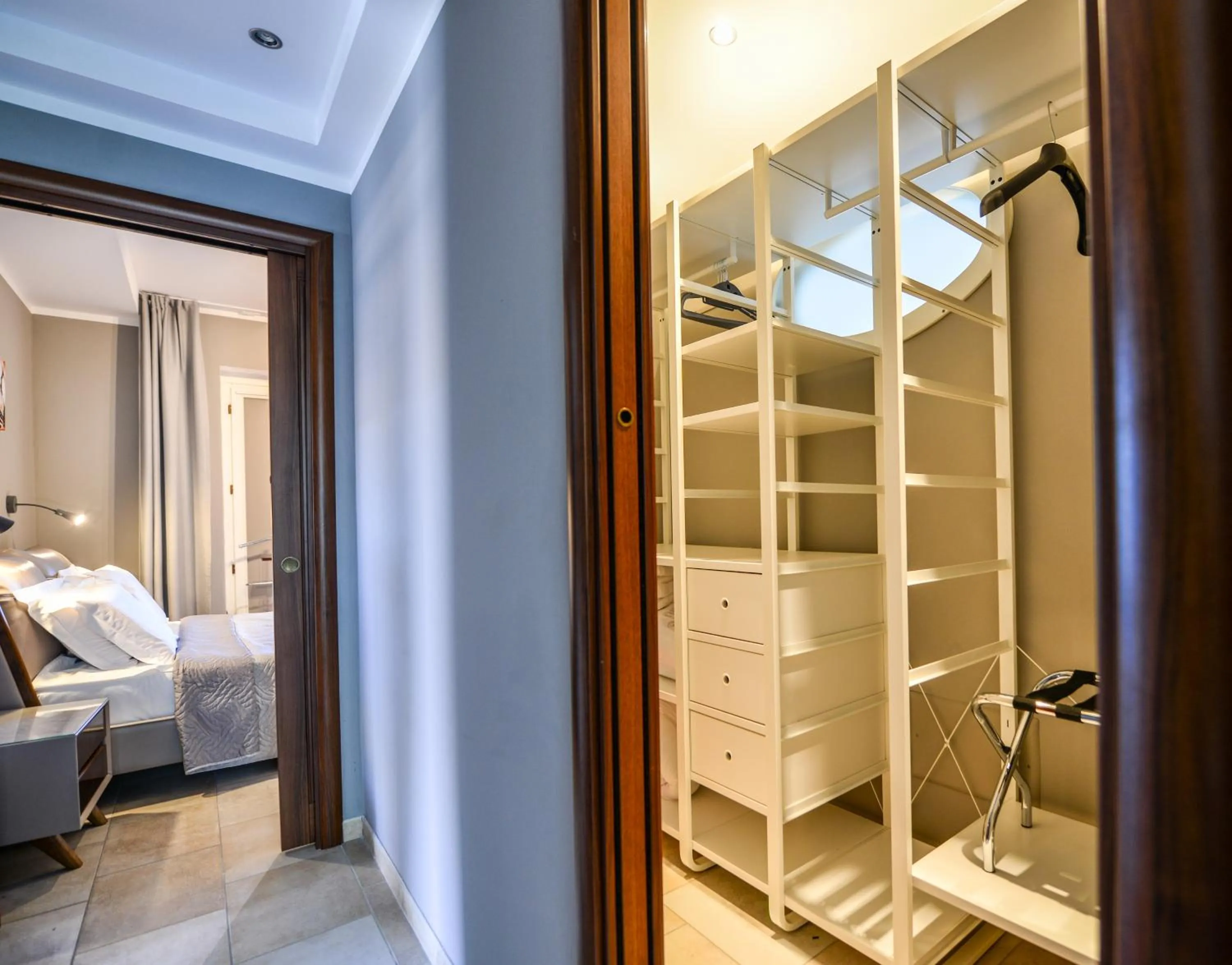 Photo of the whole room, Bed in Altezza