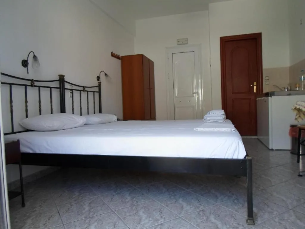 Bed in Costareli