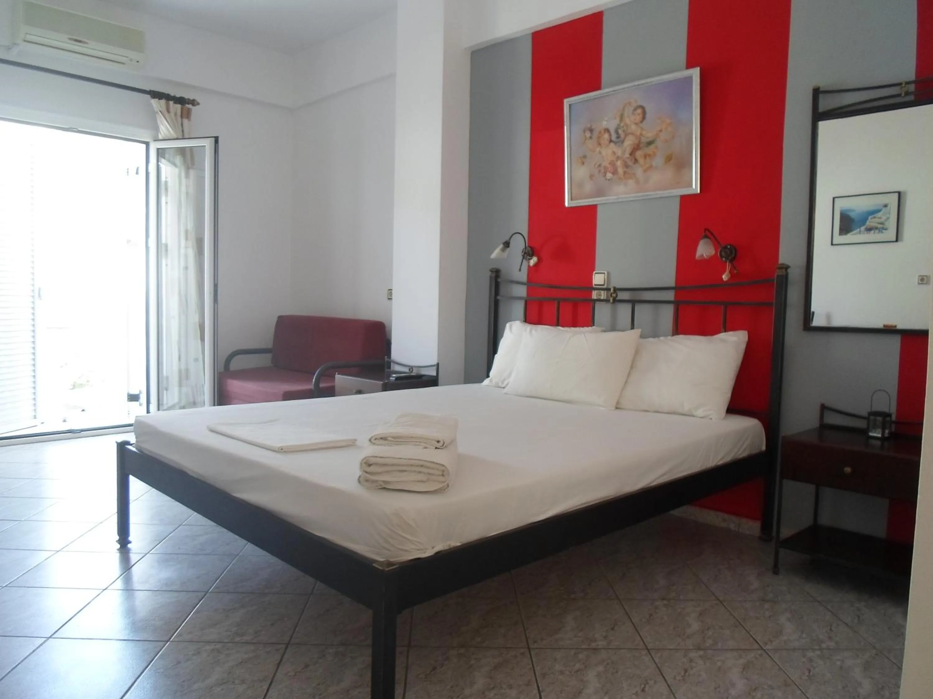 Bed in Costareli