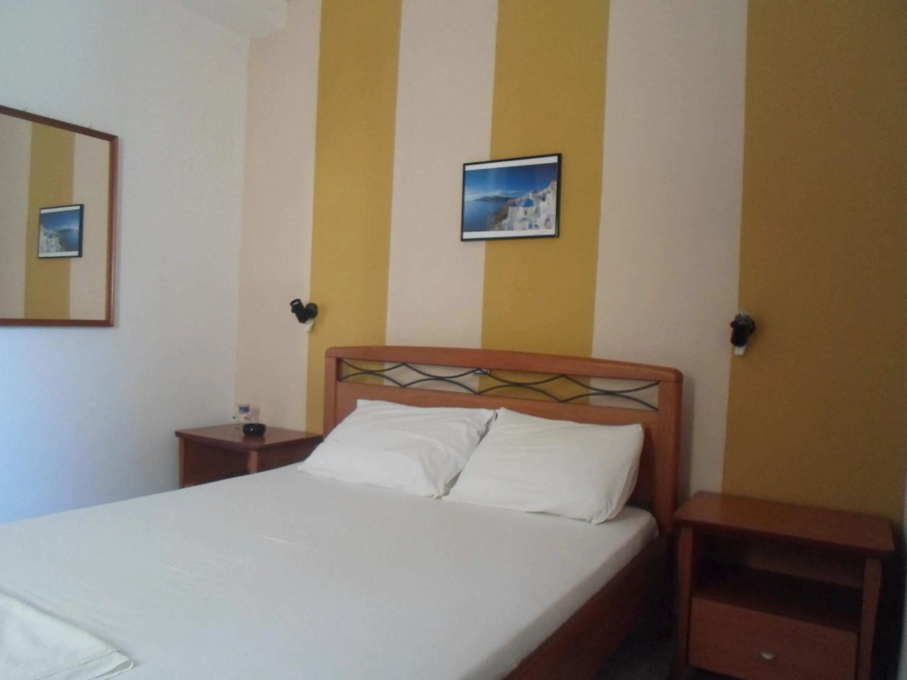 Bed in Costareli
