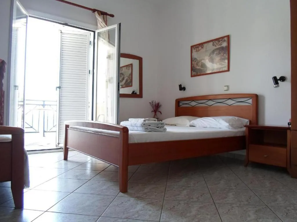 Bed in Costareli