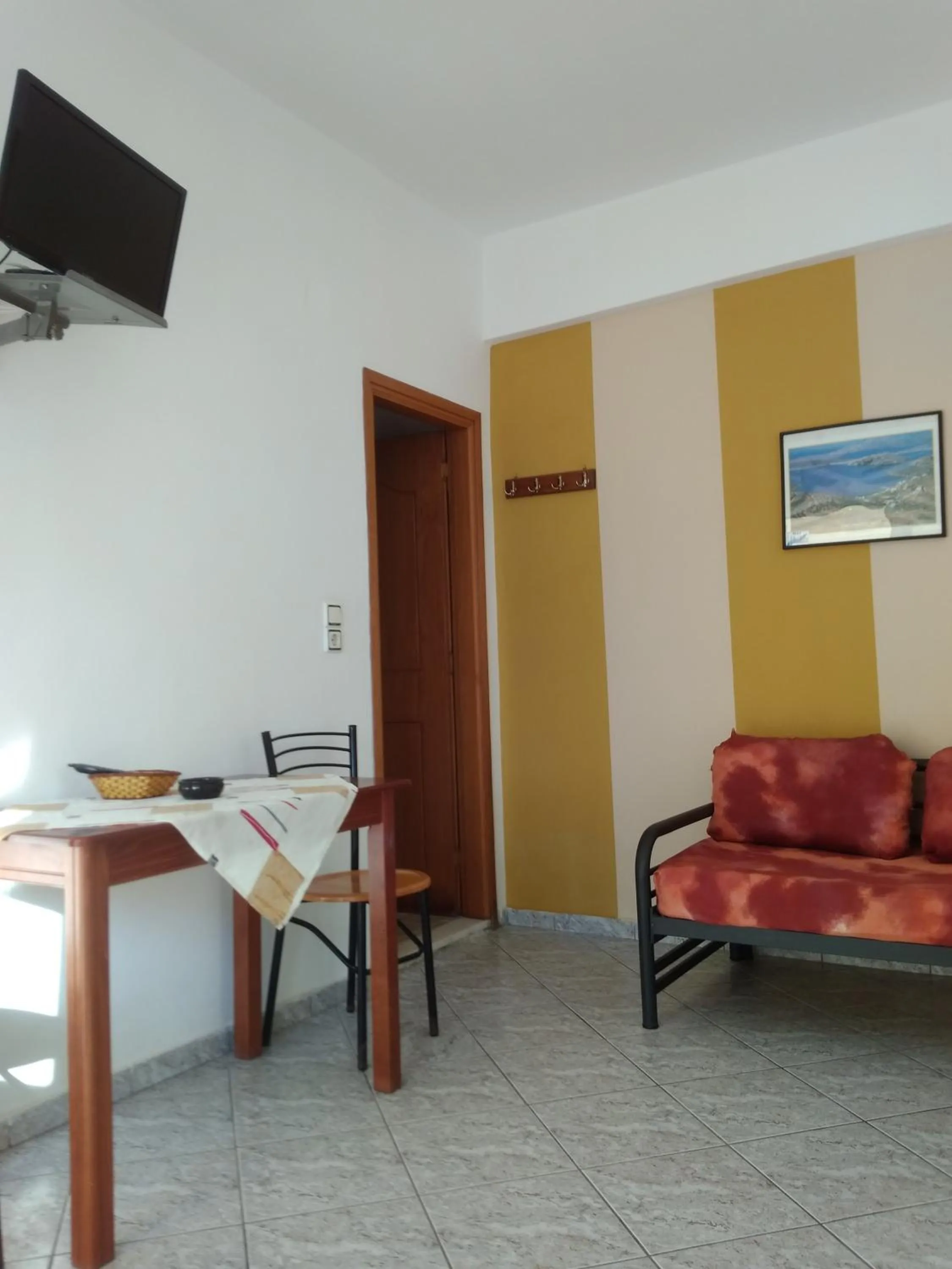 Dining area in Costareli