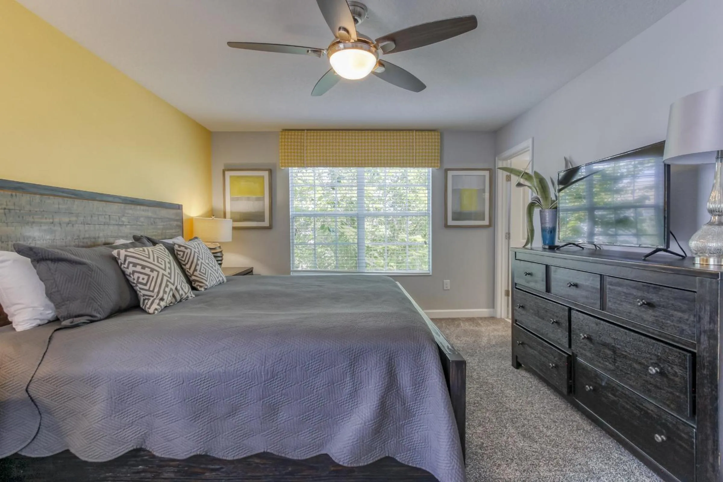 Bed in Champions Retreat