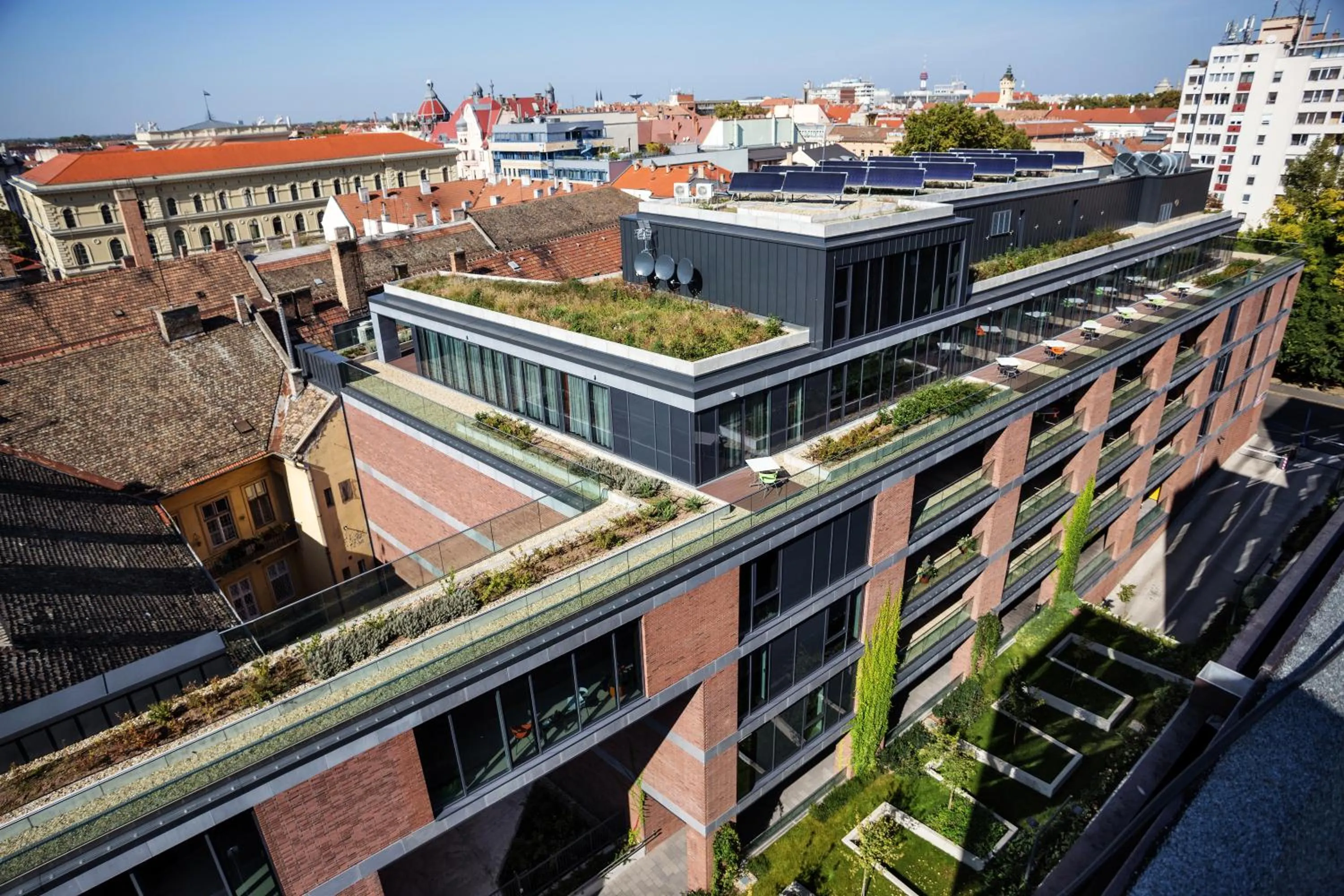 Area and facilities in Art Hotel Szeged