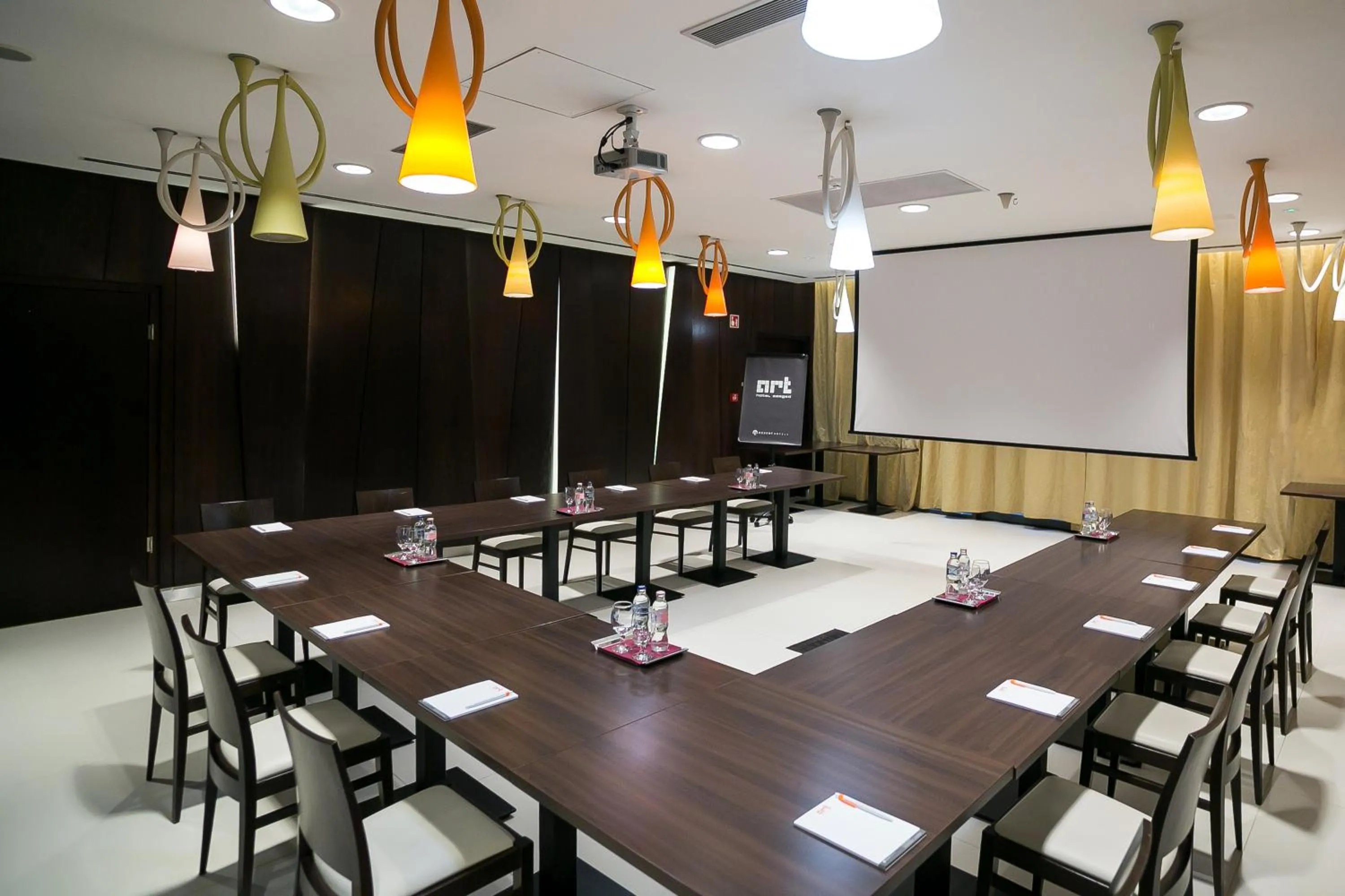 Business facilities in Art Hotel Szeged