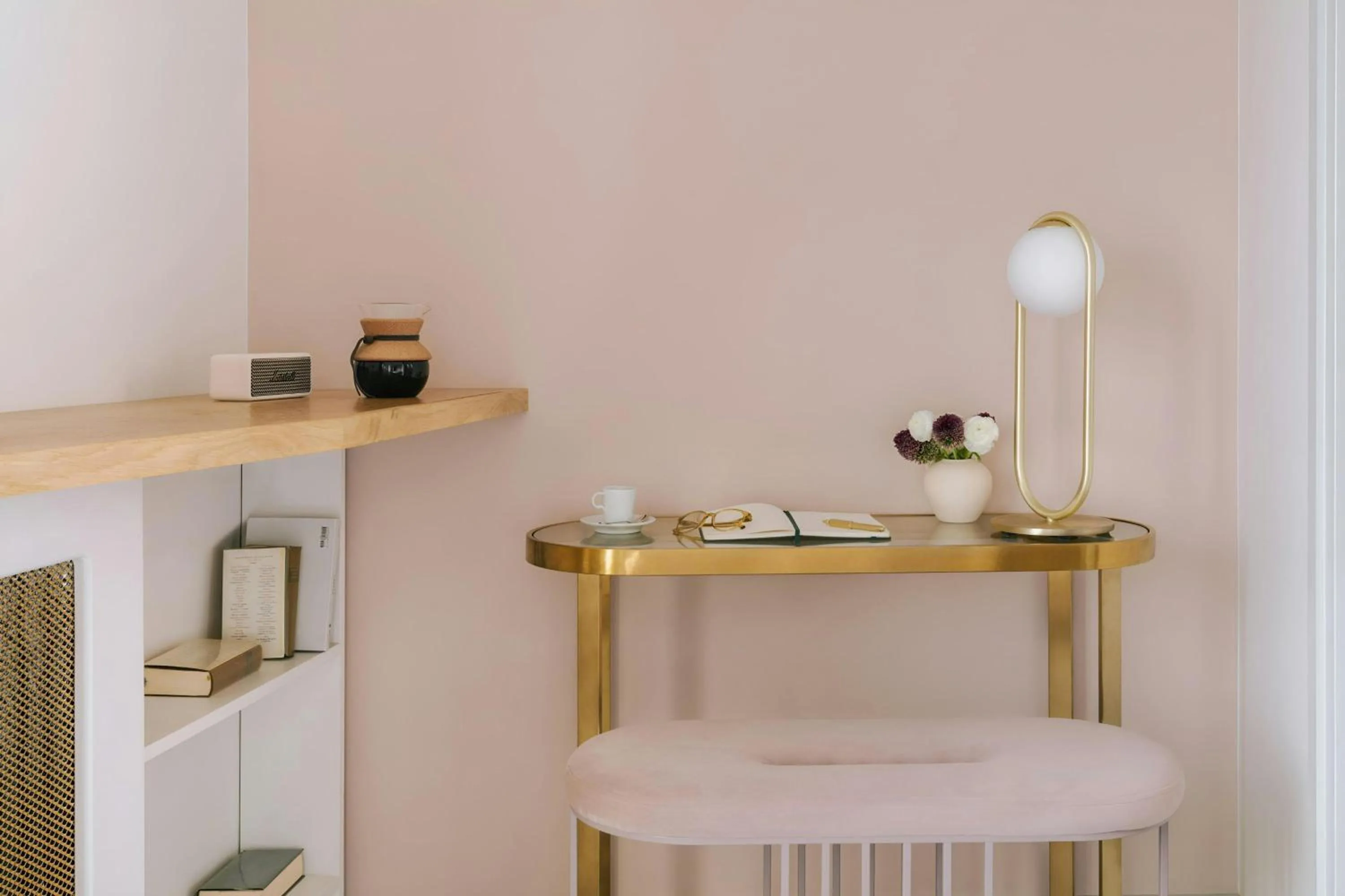 Bedroom in Atala Hotel Champs Elysées, Sonder by Marriott Bonvoy