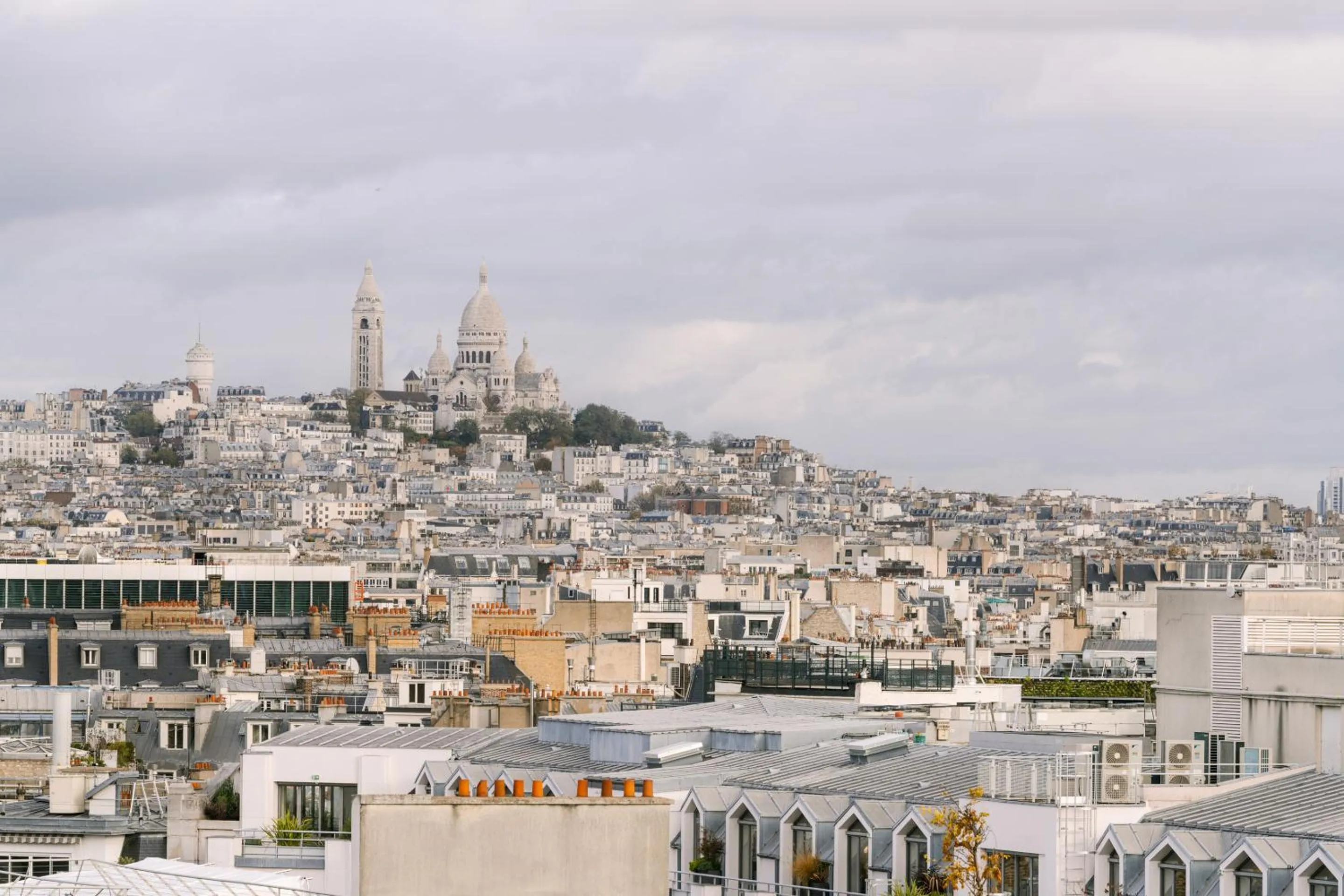 Nearby landmark in Hôtel Atala Champs Elysees