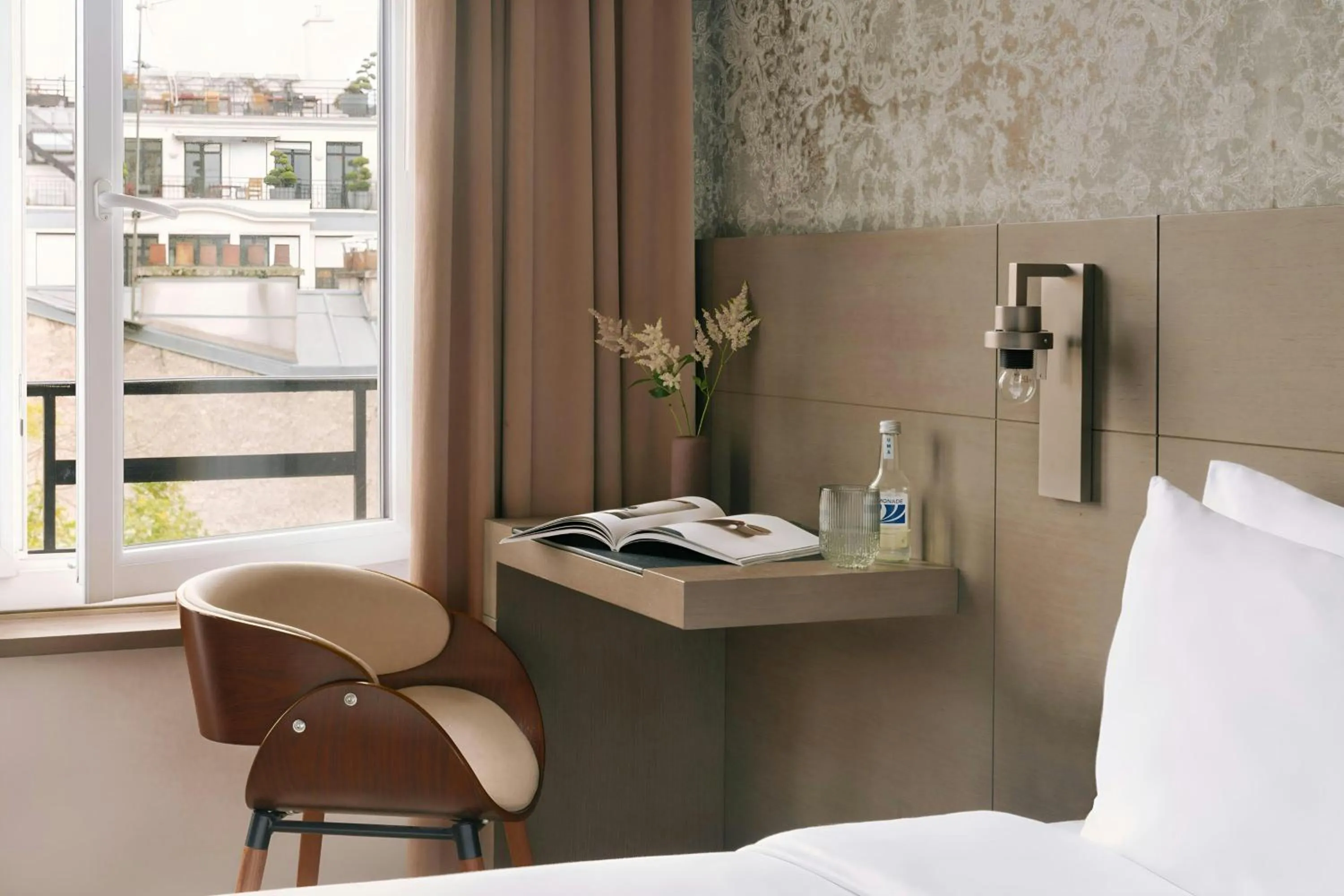 Bedroom, Bed in Atala Hotel Champs Elysées, Sonder by Marriott Bonvoy