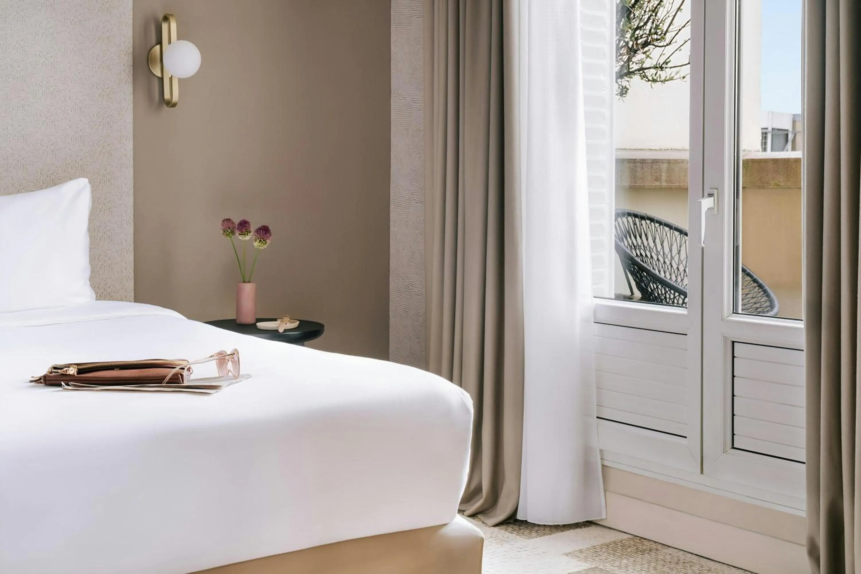 Bedroom, Bed in Atala Hotel Champs Elysées, Sonder by Marriott Bonvoy