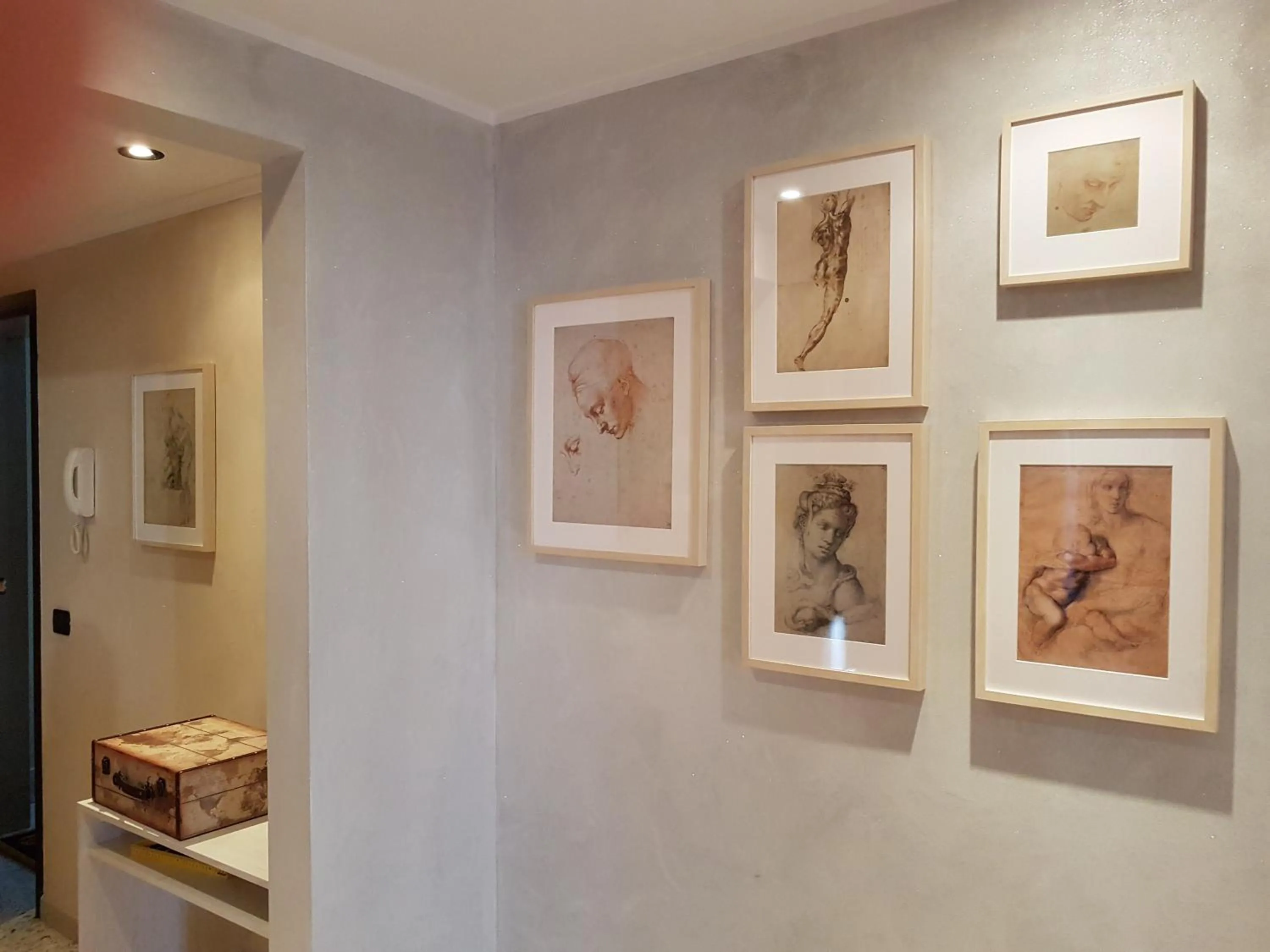 Decorative detail in GALLERY ART - Sea View