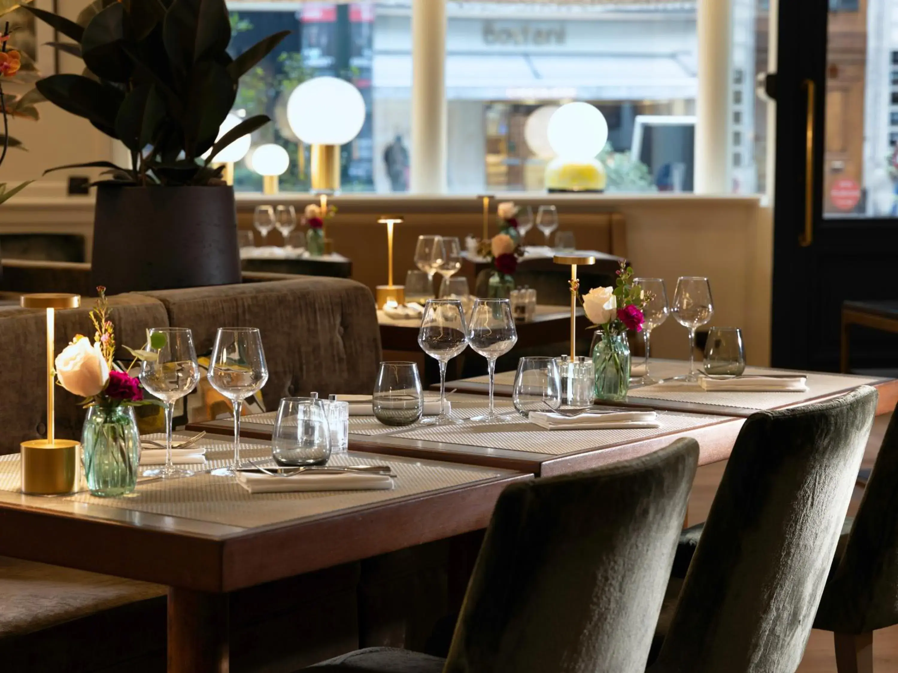 Restaurant/places to eat in Edouard 7 Paris Opéra Restaurant/places to eat in Edouard 7 Paris Opéra