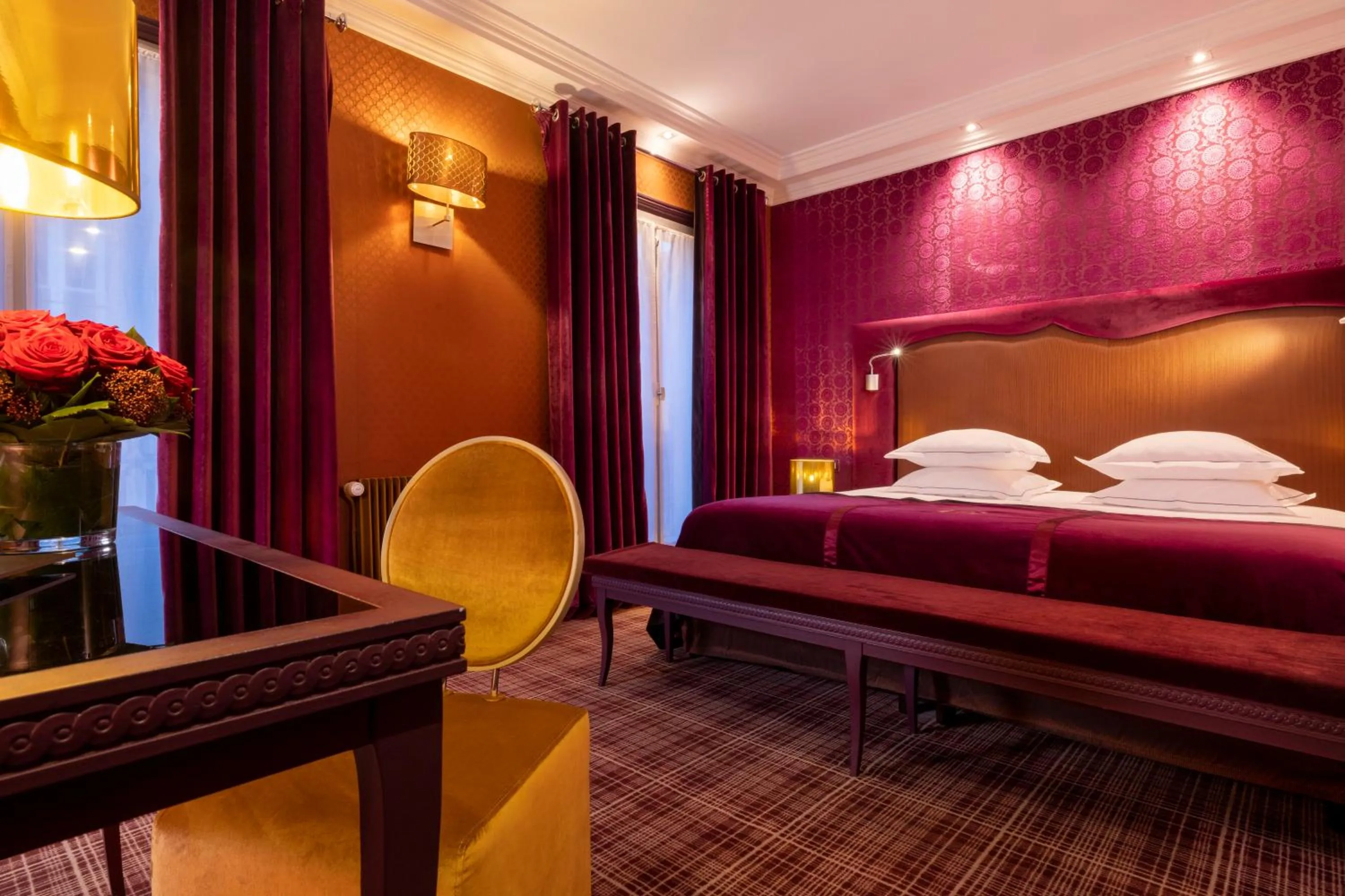 Bedroom, Bed in Edouard 7 Paris Opéra