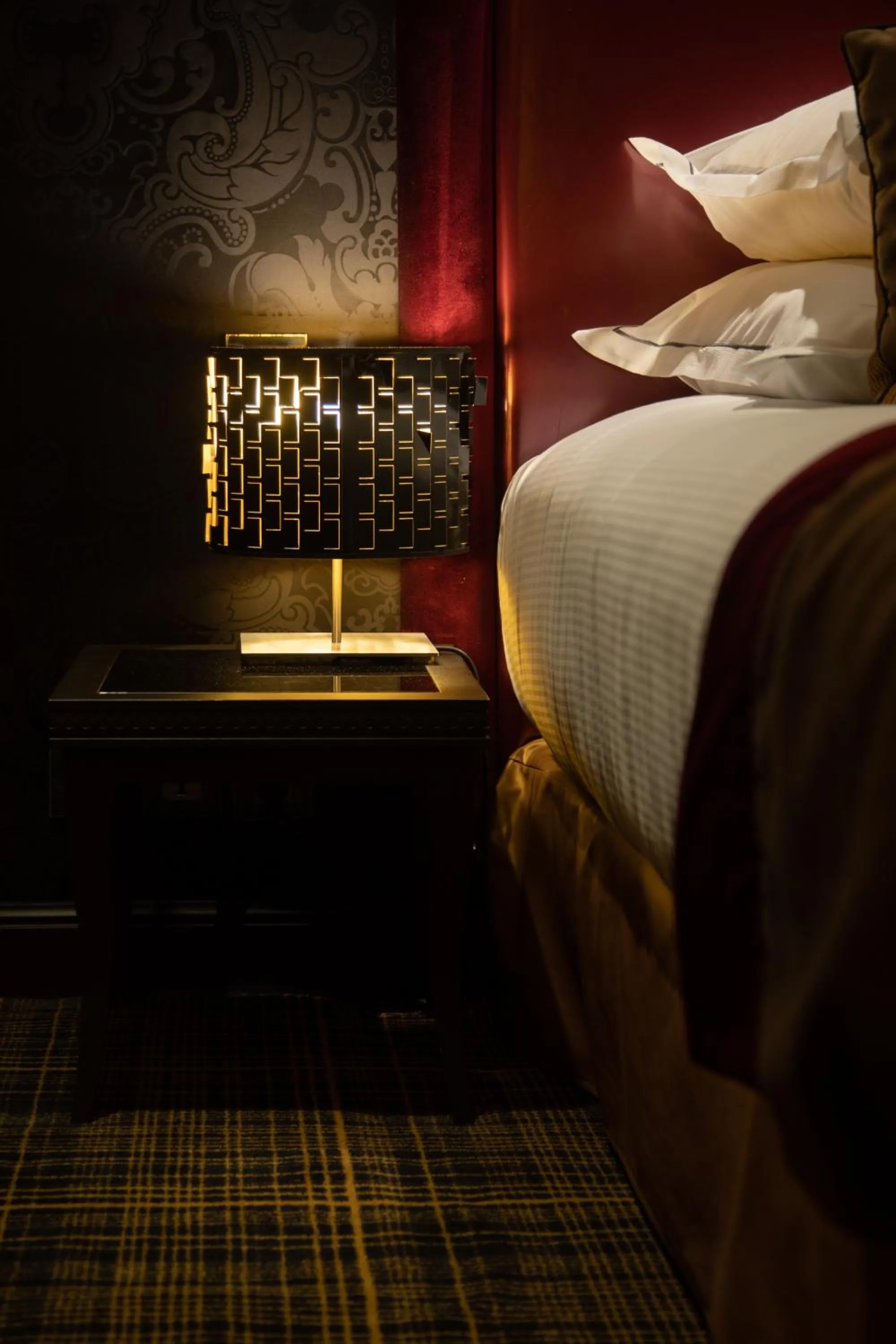 Bedroom, Bed in Edouard 7 Paris Opéra