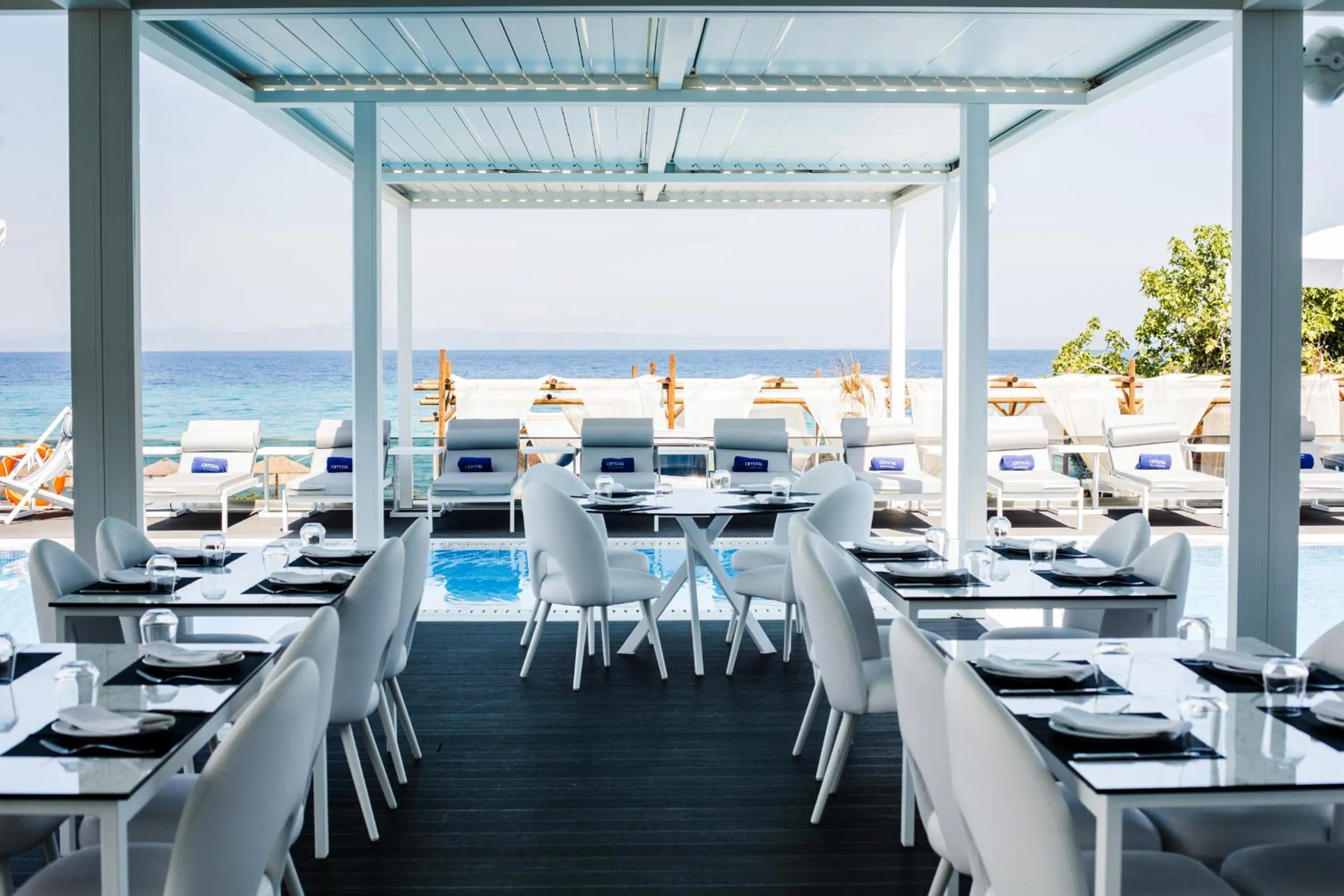 Crystal villas & suites