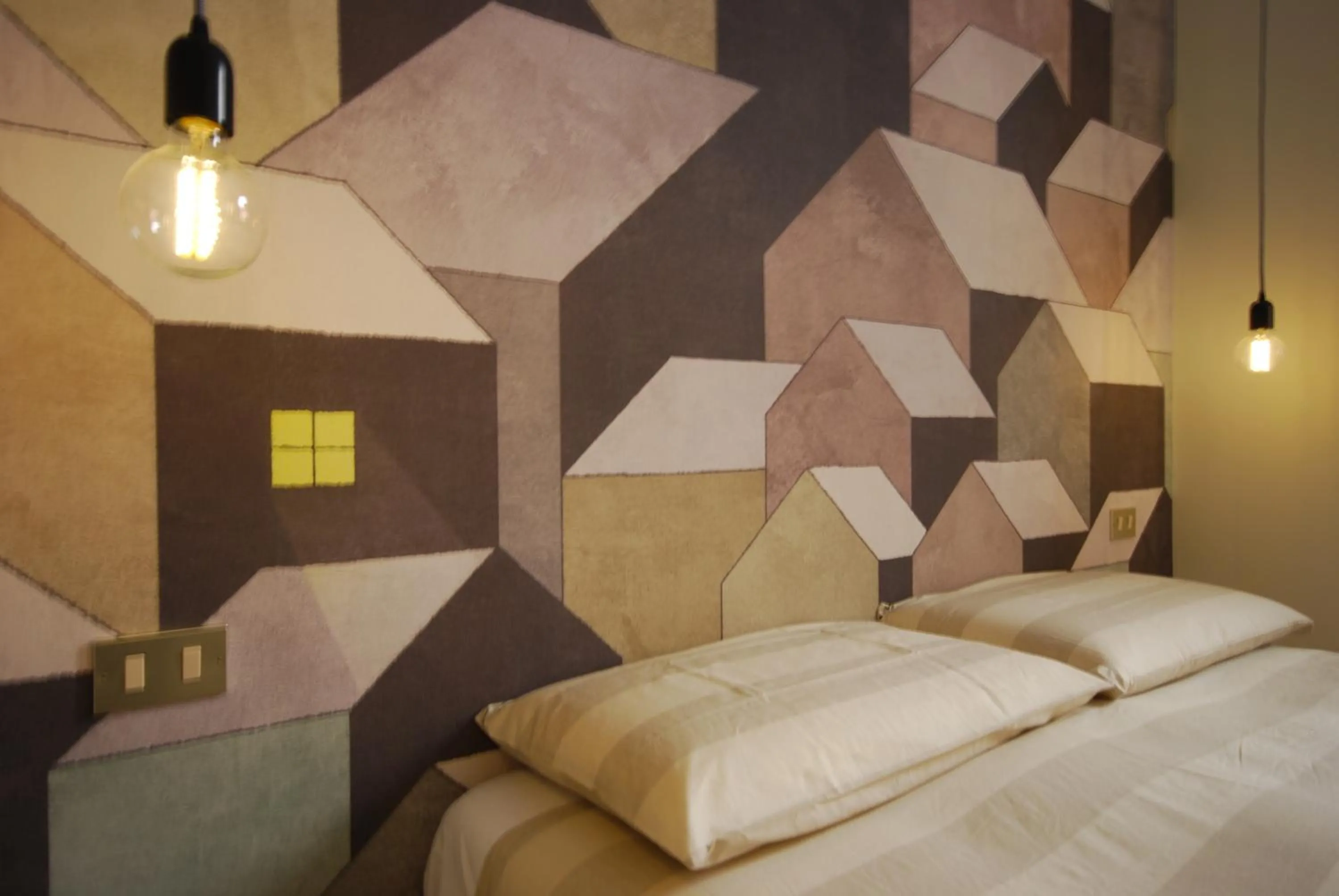 Decorative detail, Bed in Concoct Milano