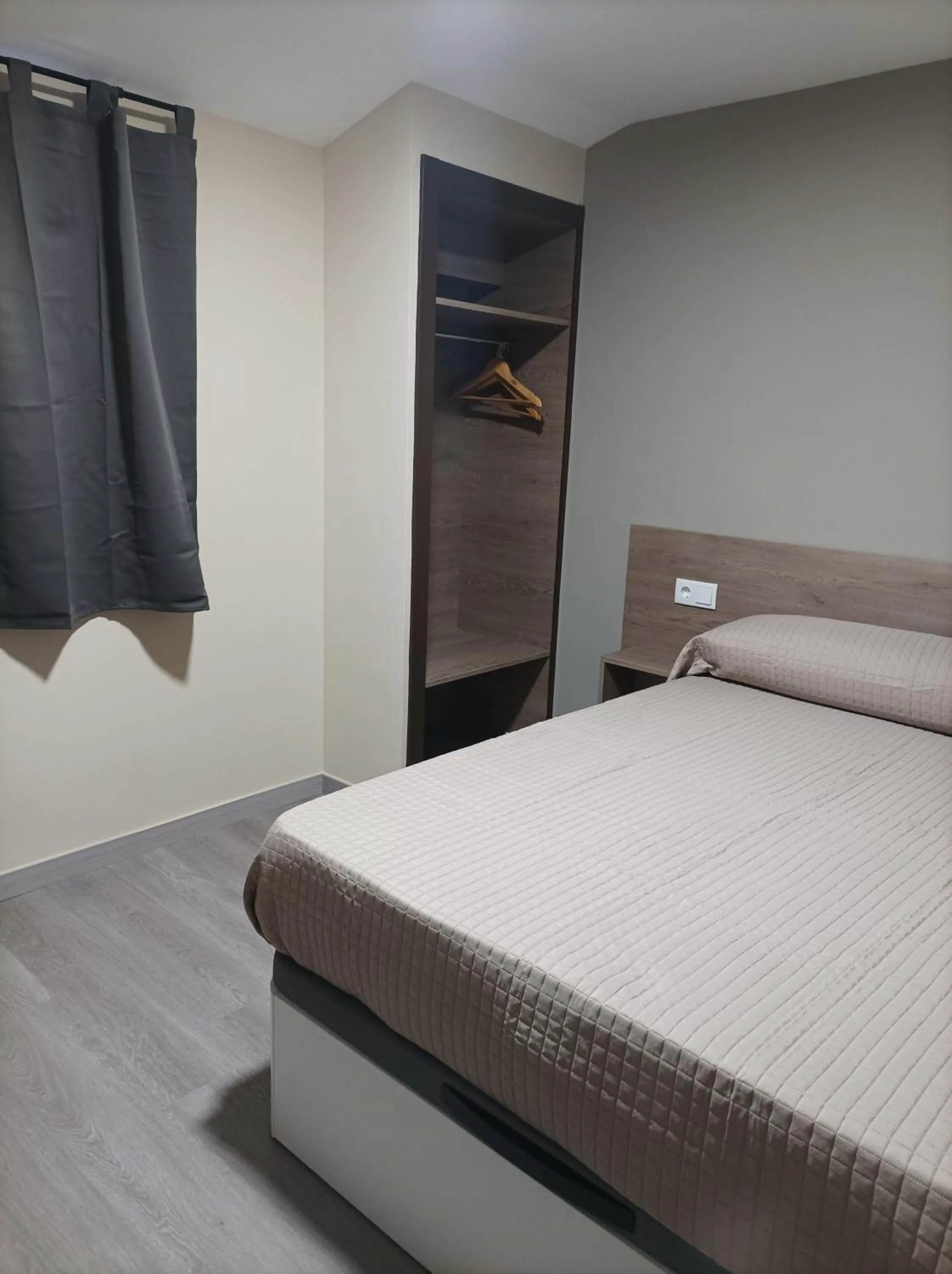 Bed in Hotel Balfagón