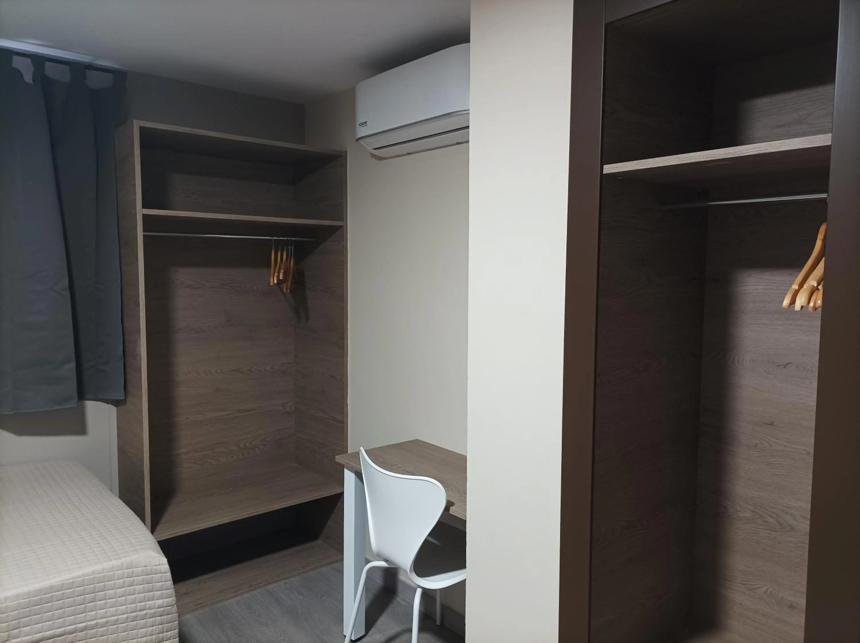 Bed in Hotel Balfagón