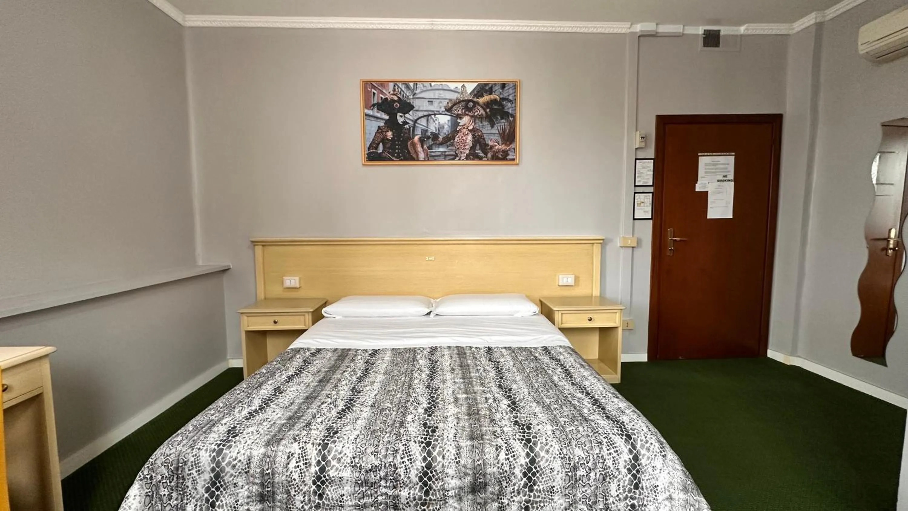 Bedroom, Bed in Nuova Locanda Belvedere