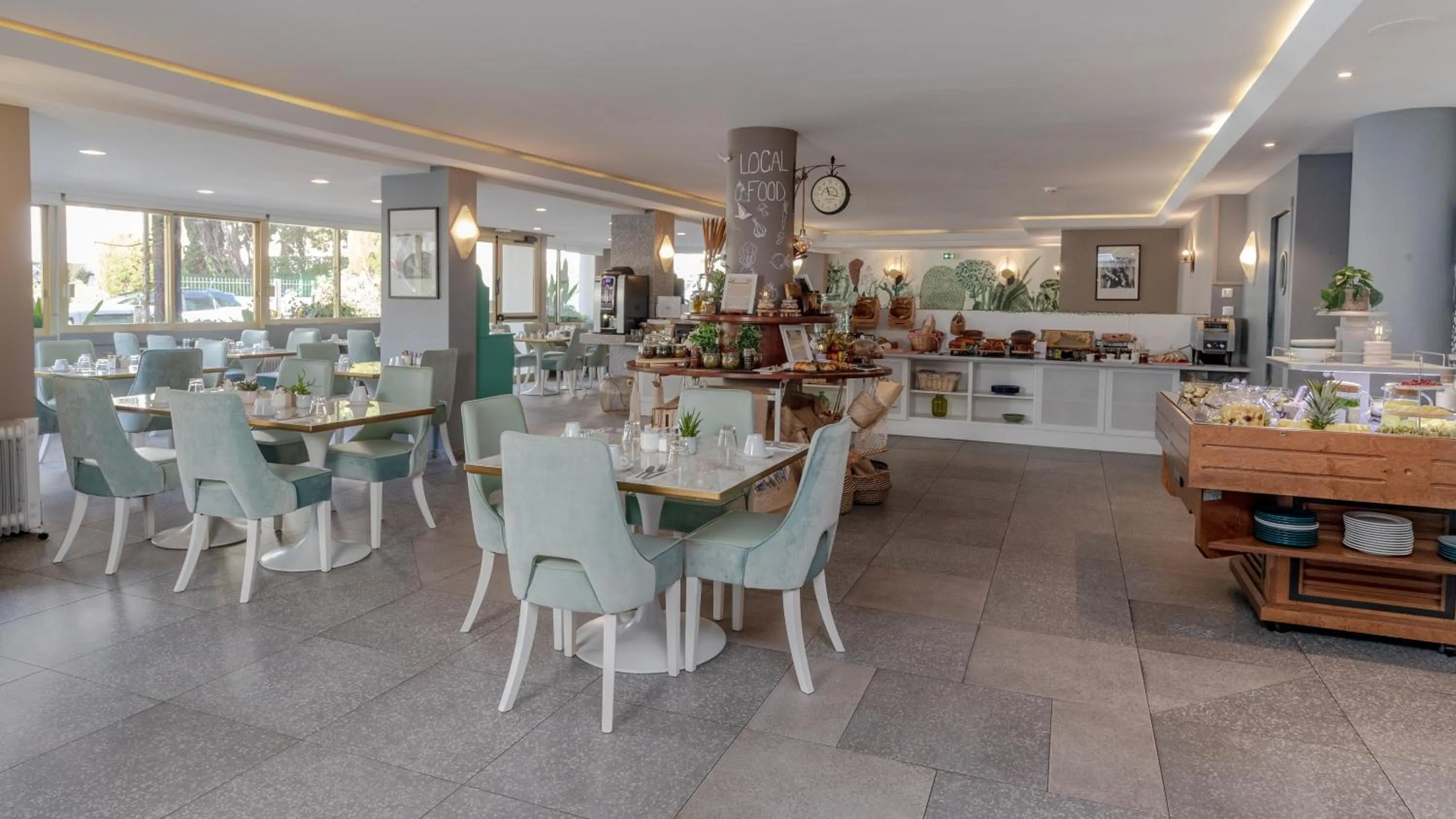 Property building in Juliana Hotel Cannes