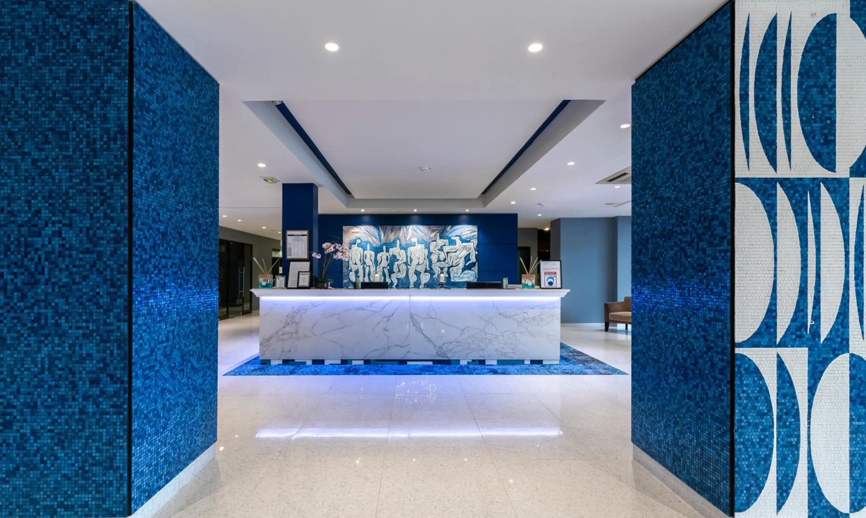 Lobby or reception, Bed in Juliana Hotel Cannes Lobby or reception, Bed in Juliana Hotel Cannes