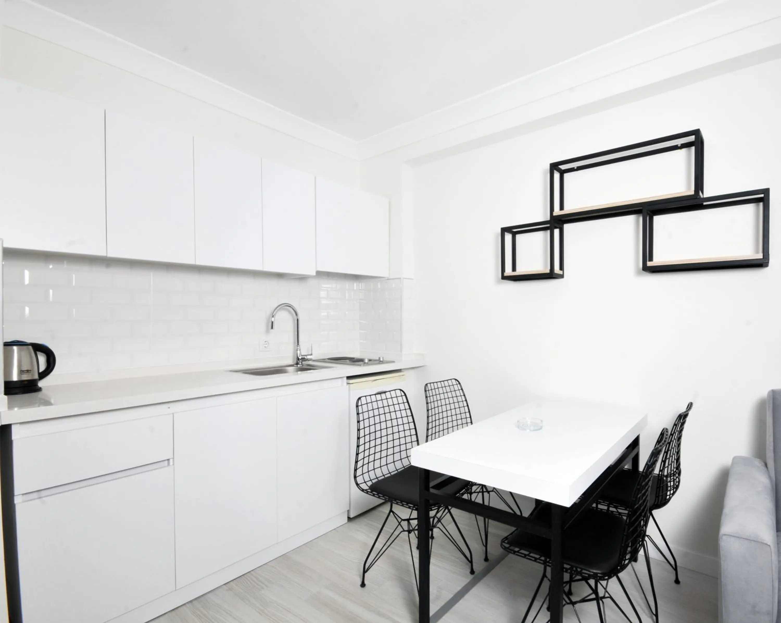 Kitchen or kitchenette in Club Sema Suite Hotel