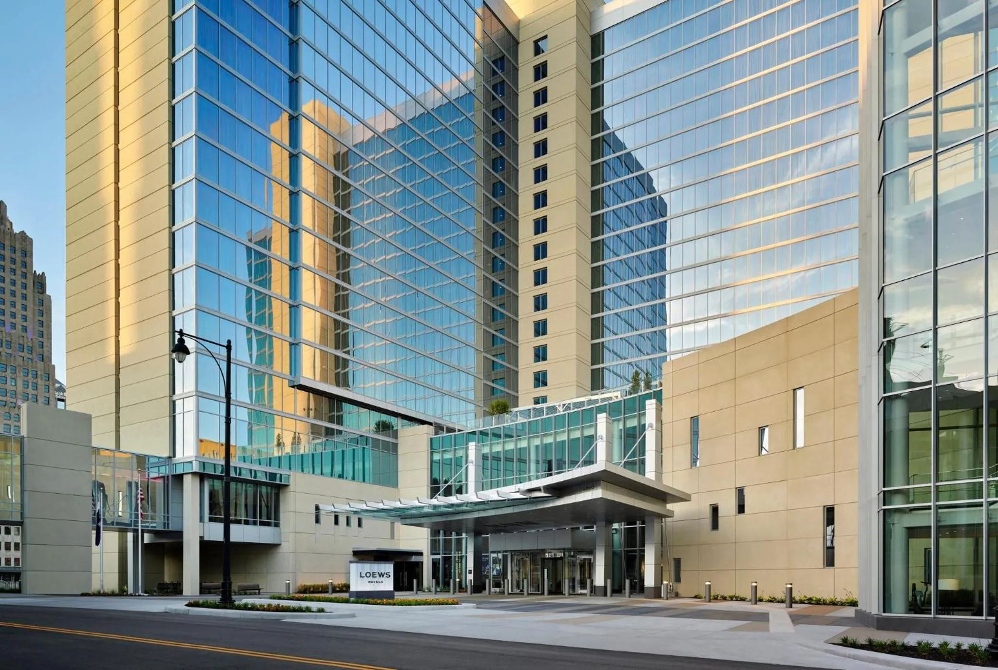 Property building in Loews Kansas City