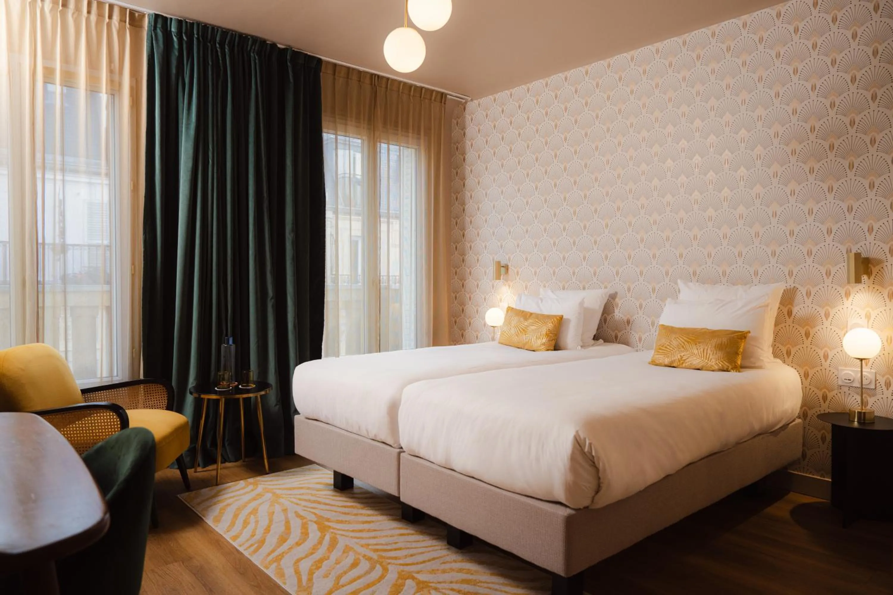 Bed in Hôtel Artemisia Montmartre