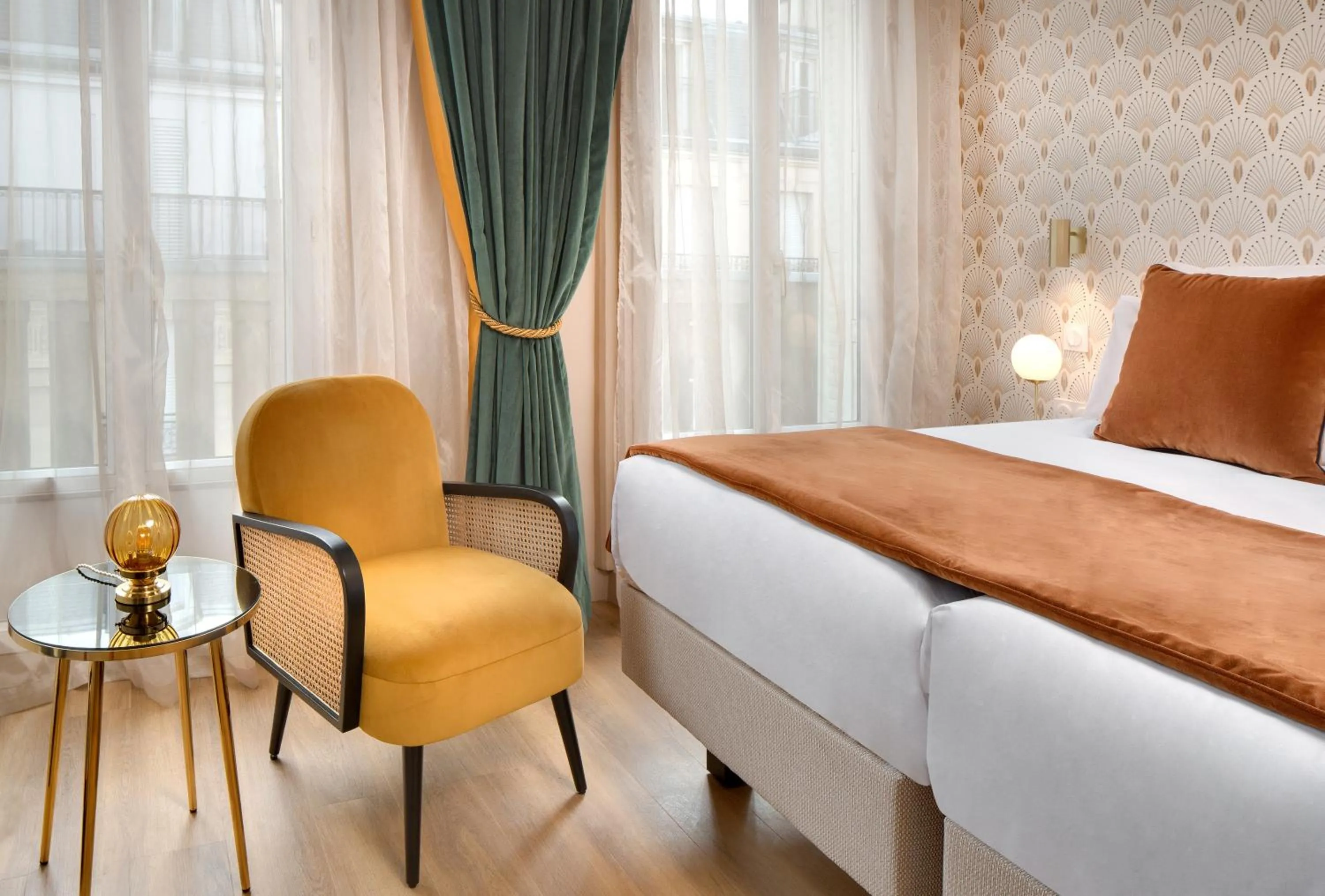 Bed in Hôtel Artemisia Montmartre