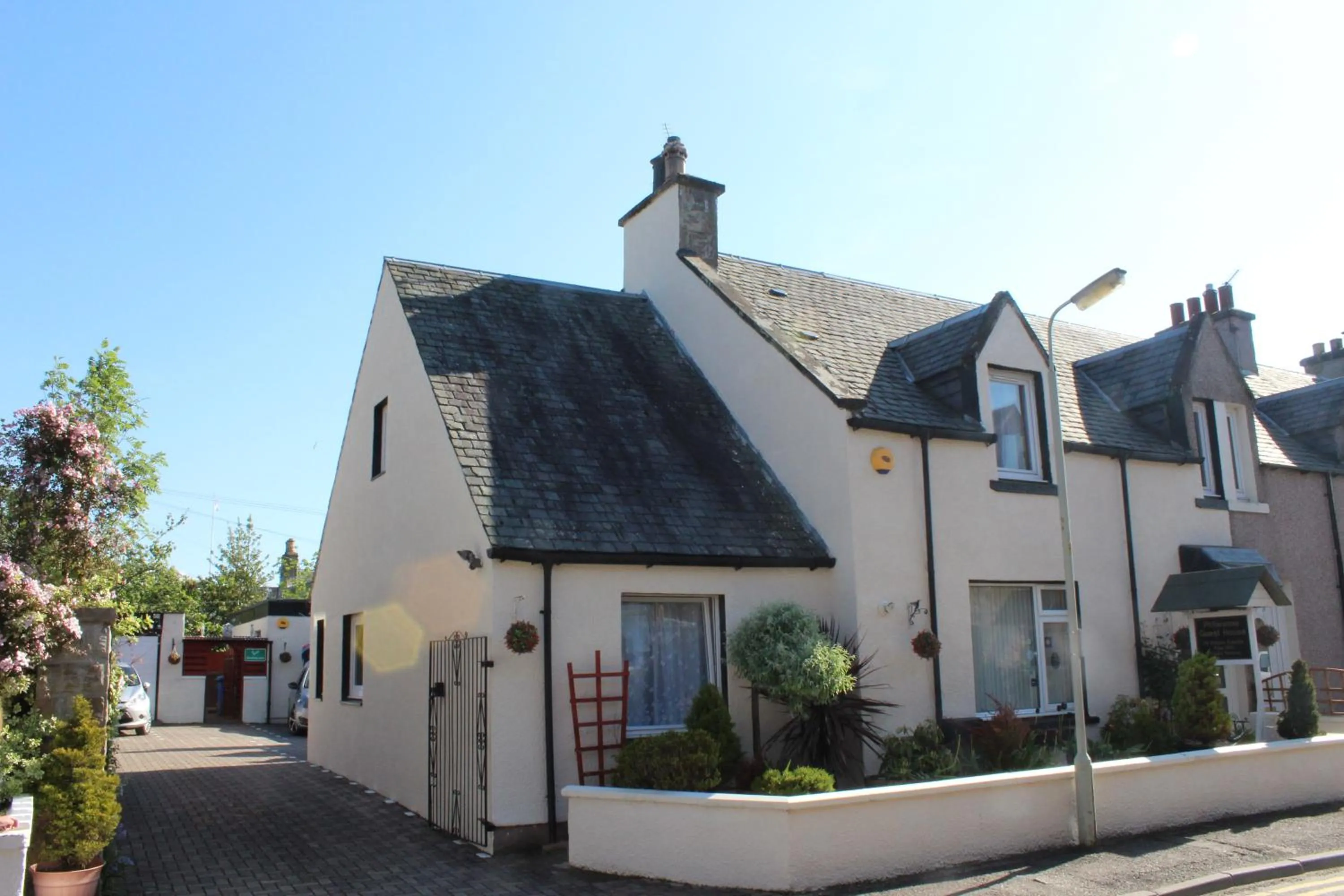 Pitfaranne Guest House