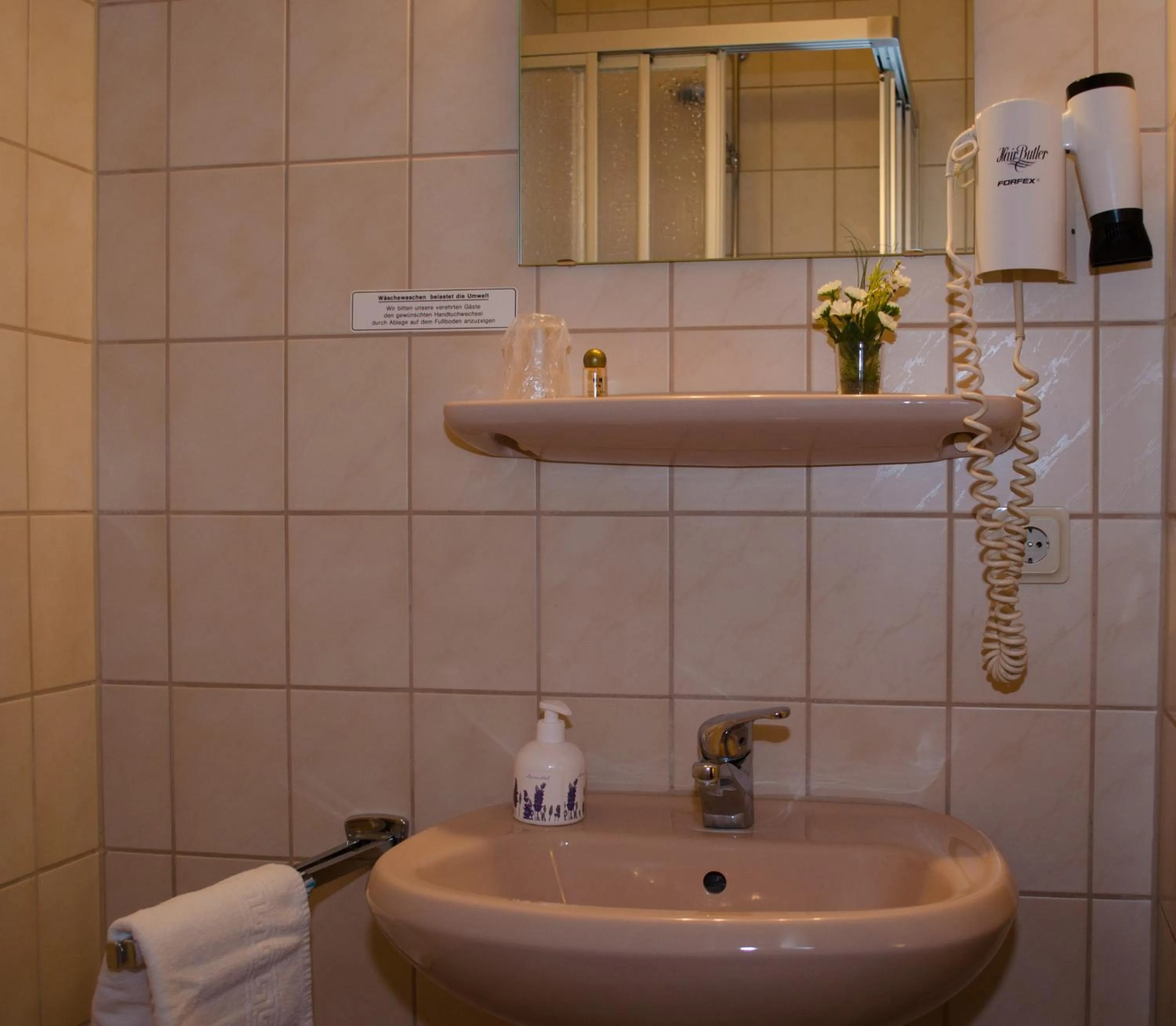 Toilet in Hotel & Restaurant Druidenstein