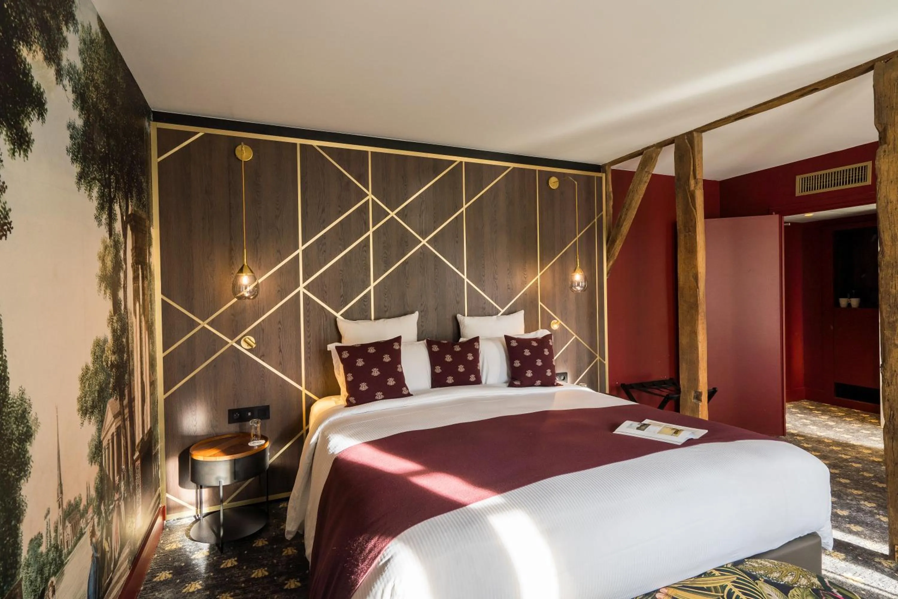 Decorative detail, Bed in Aigle Noir Hotel Fontainebleau - MGallery Collection