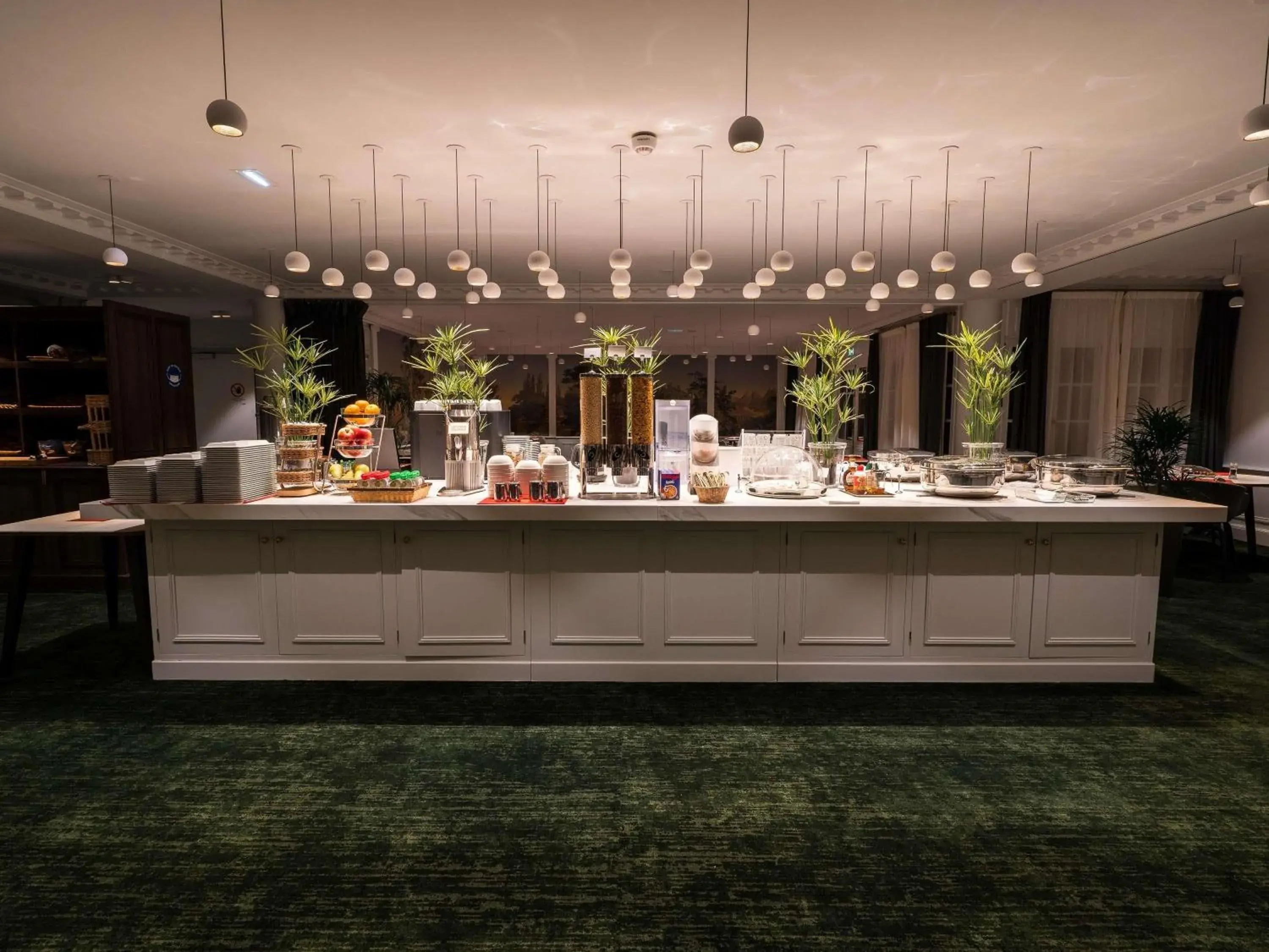 Breakfast in Aigle Noir Hotel Fontainebleau - MGallery Collection Breakfast in Aigle Noir Hotel Fontainebleau - MGallery Collection