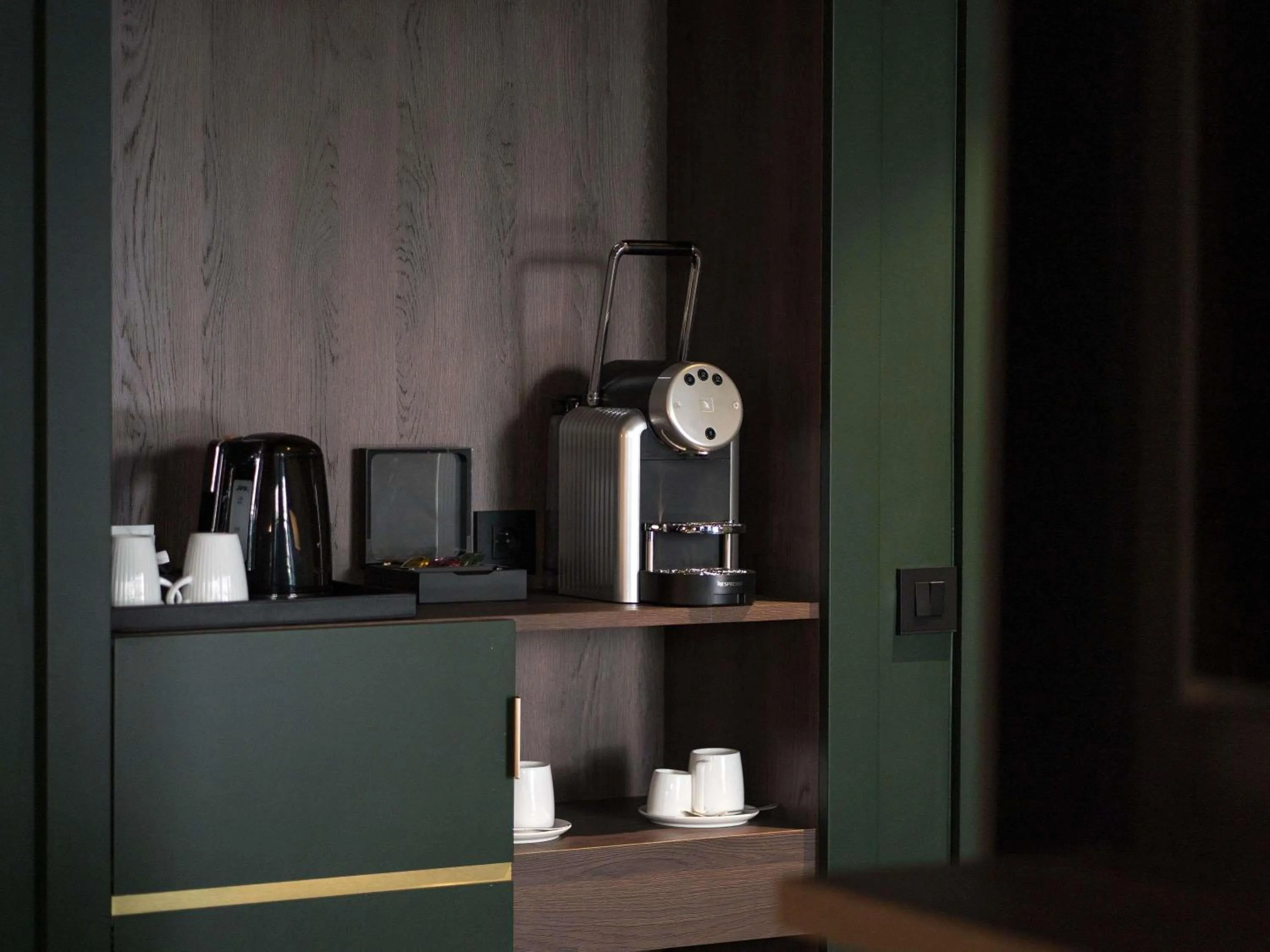 Bedroom in Aigle Noir Hotel Fontainebleau - MGallery Collection