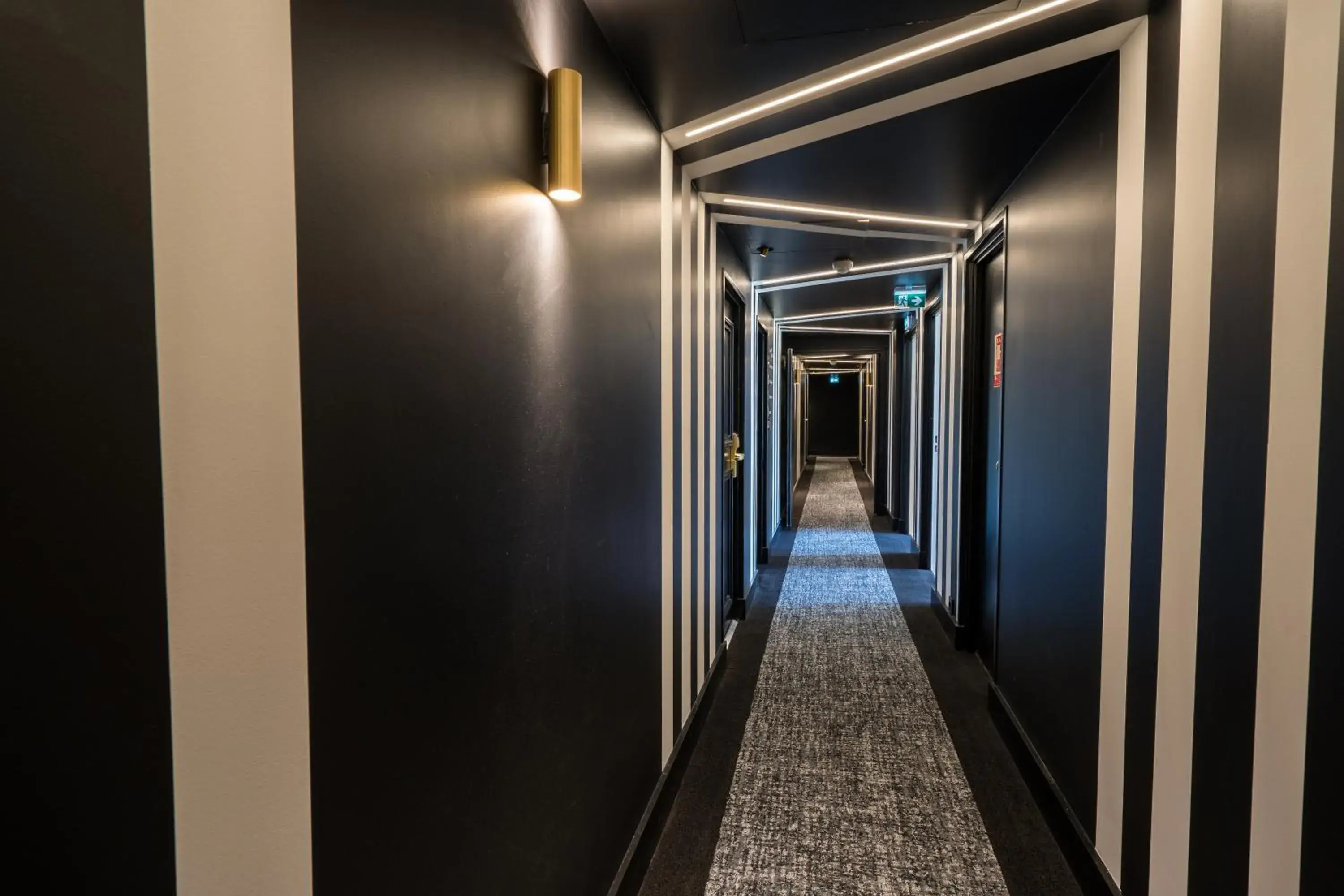 Property building in Aigle Noir Hotel Fontainebleau - MGallery Collection Property building in Aigle Noir Hotel Fontainebleau - MGallery Collection