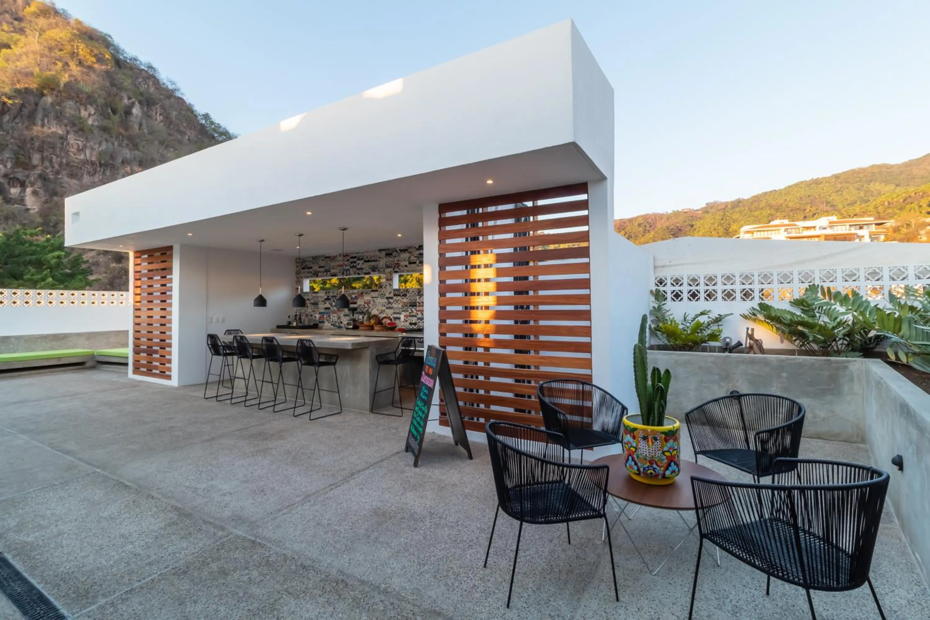 Property building in Cuale