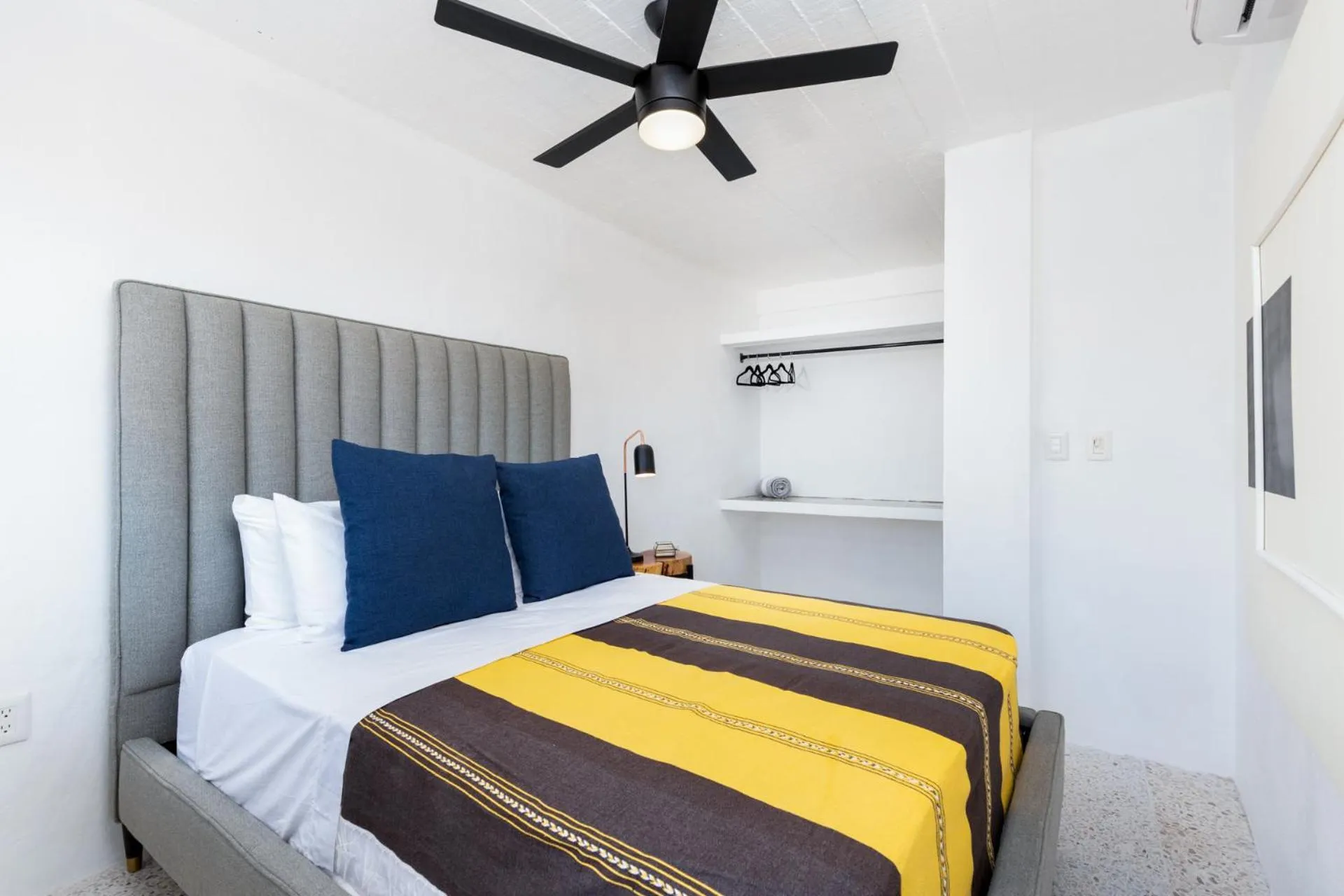 Bedroom, Bed in Cuale