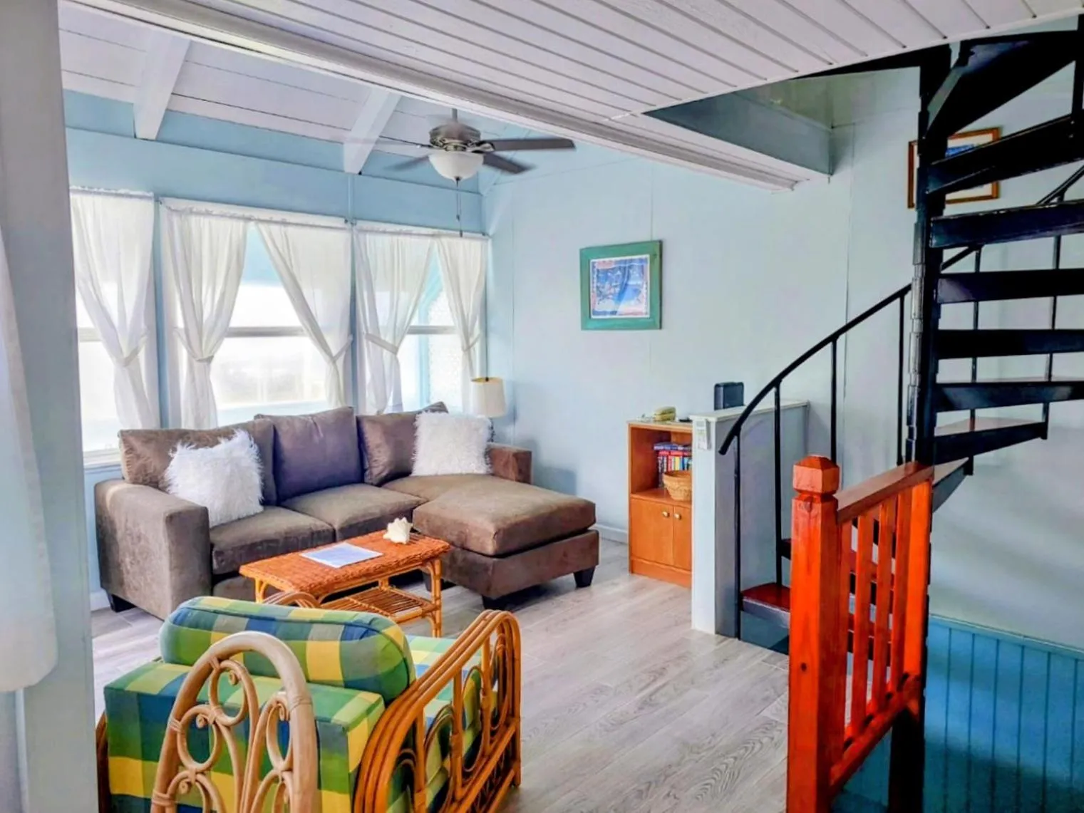 Living room in Sealofts On The Beach