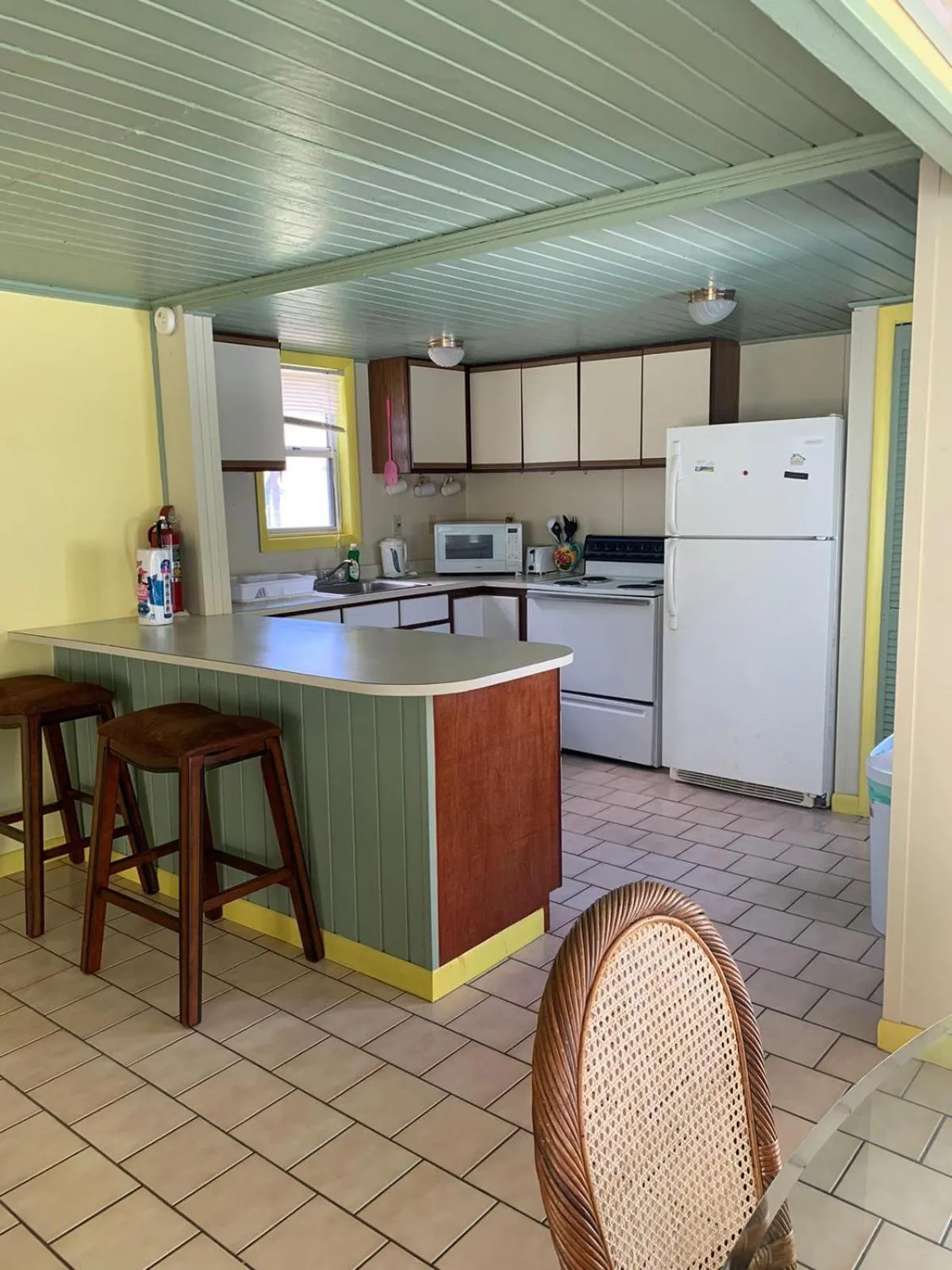 Kitchen or kitchenette in Sealofts On The Beach