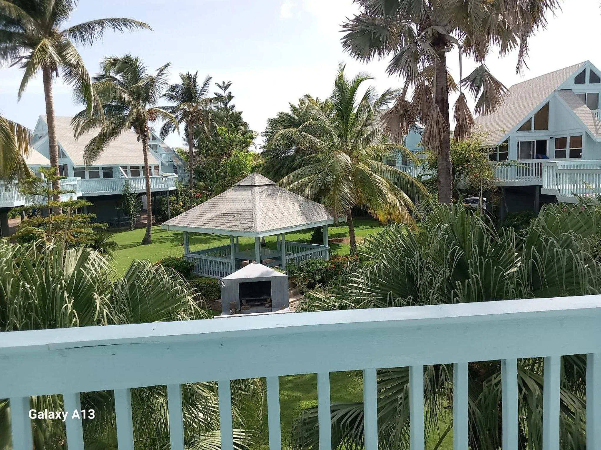 Garden in Sealofts On The Beach