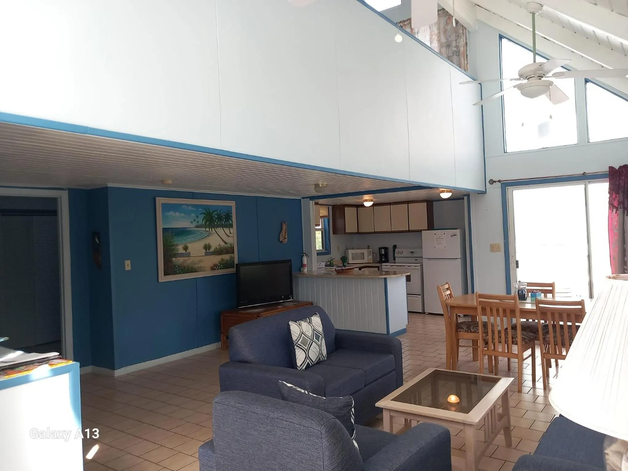 Kitchen or kitchenette in Sealofts On The Beach