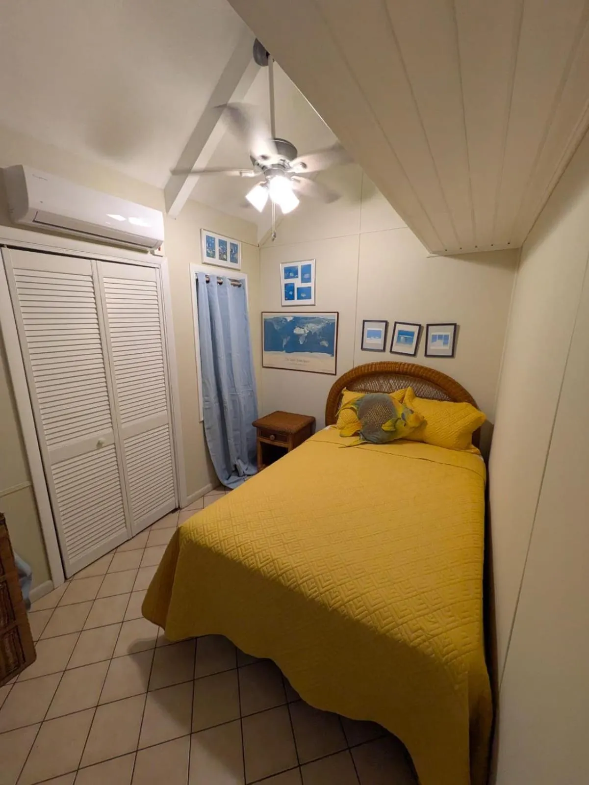 Bedroom, Bed in Sealofts On The Beach
