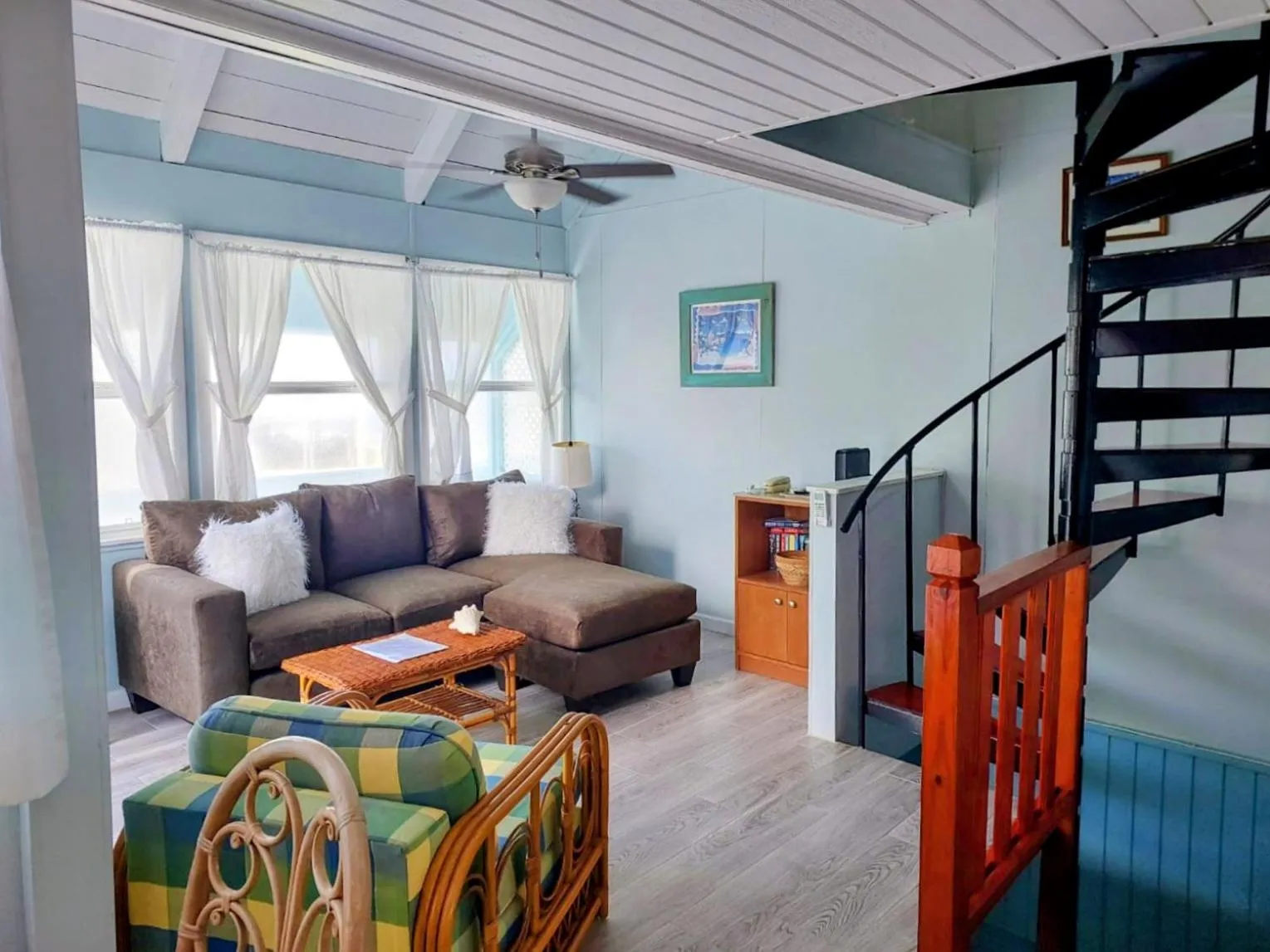 Living room in Sealofts On The Beach