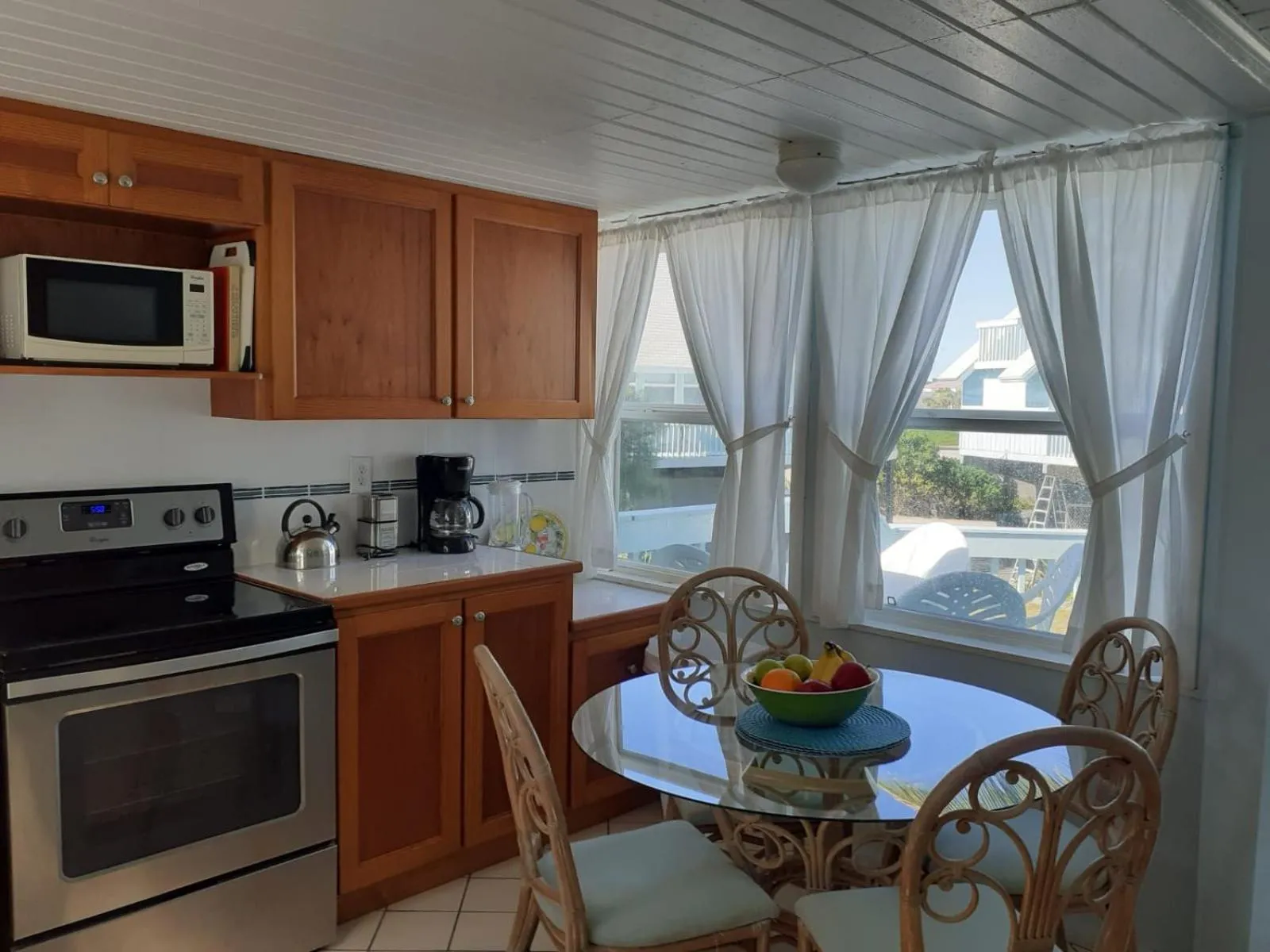 Kitchen or kitchenette in Sealofts On The Beach