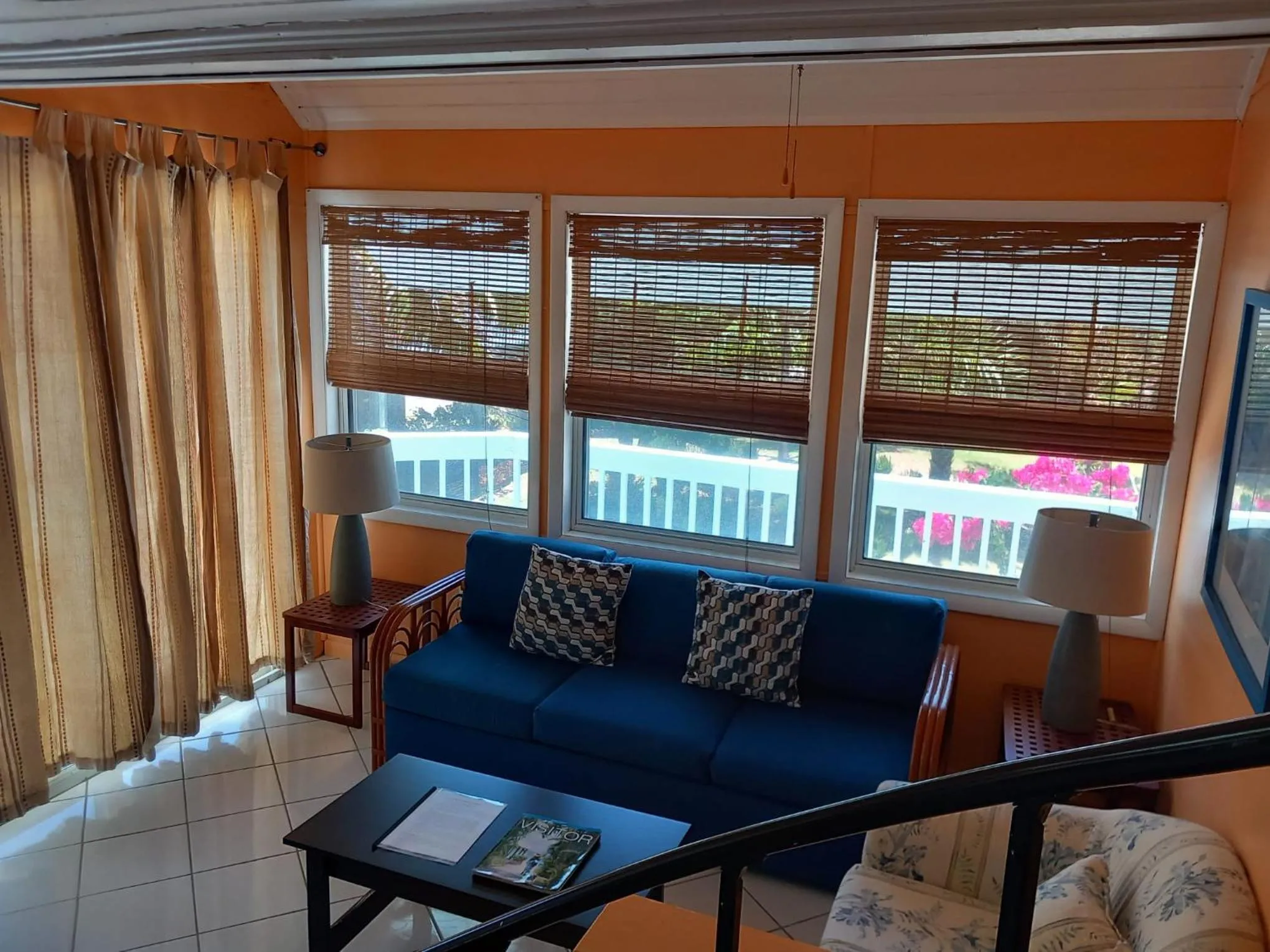 Living room in Sealofts On The Beach