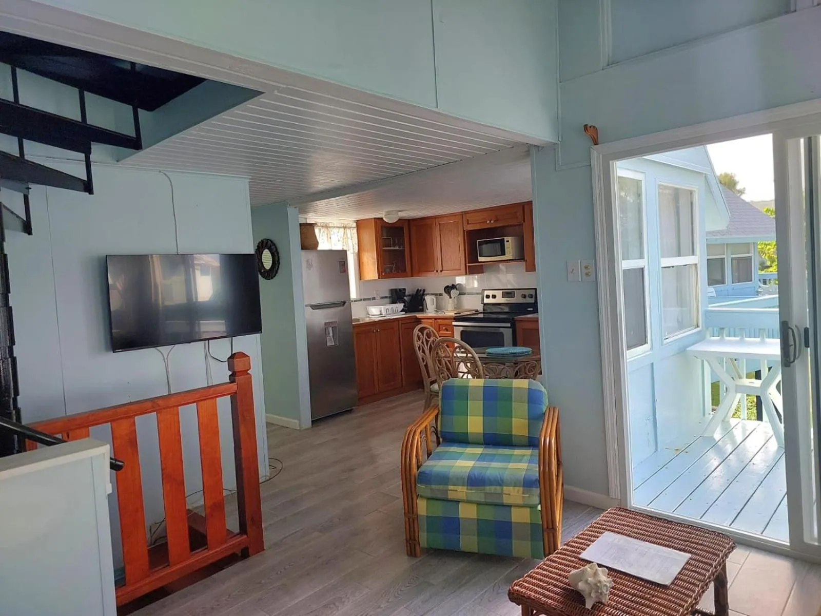 Communal lounge/ TV room in Sealofts On The Beach