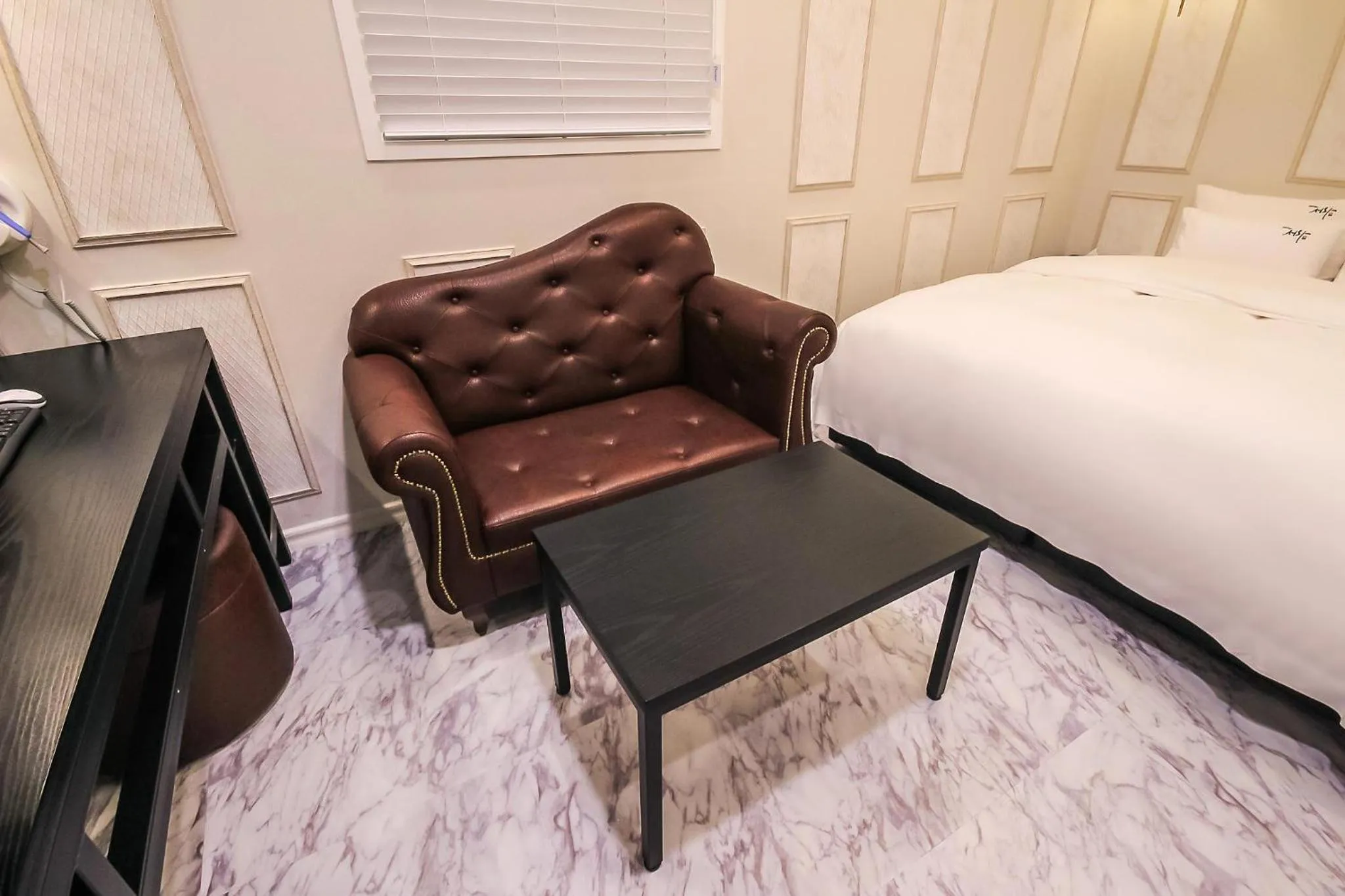 Seating Area in Hotel Seowa