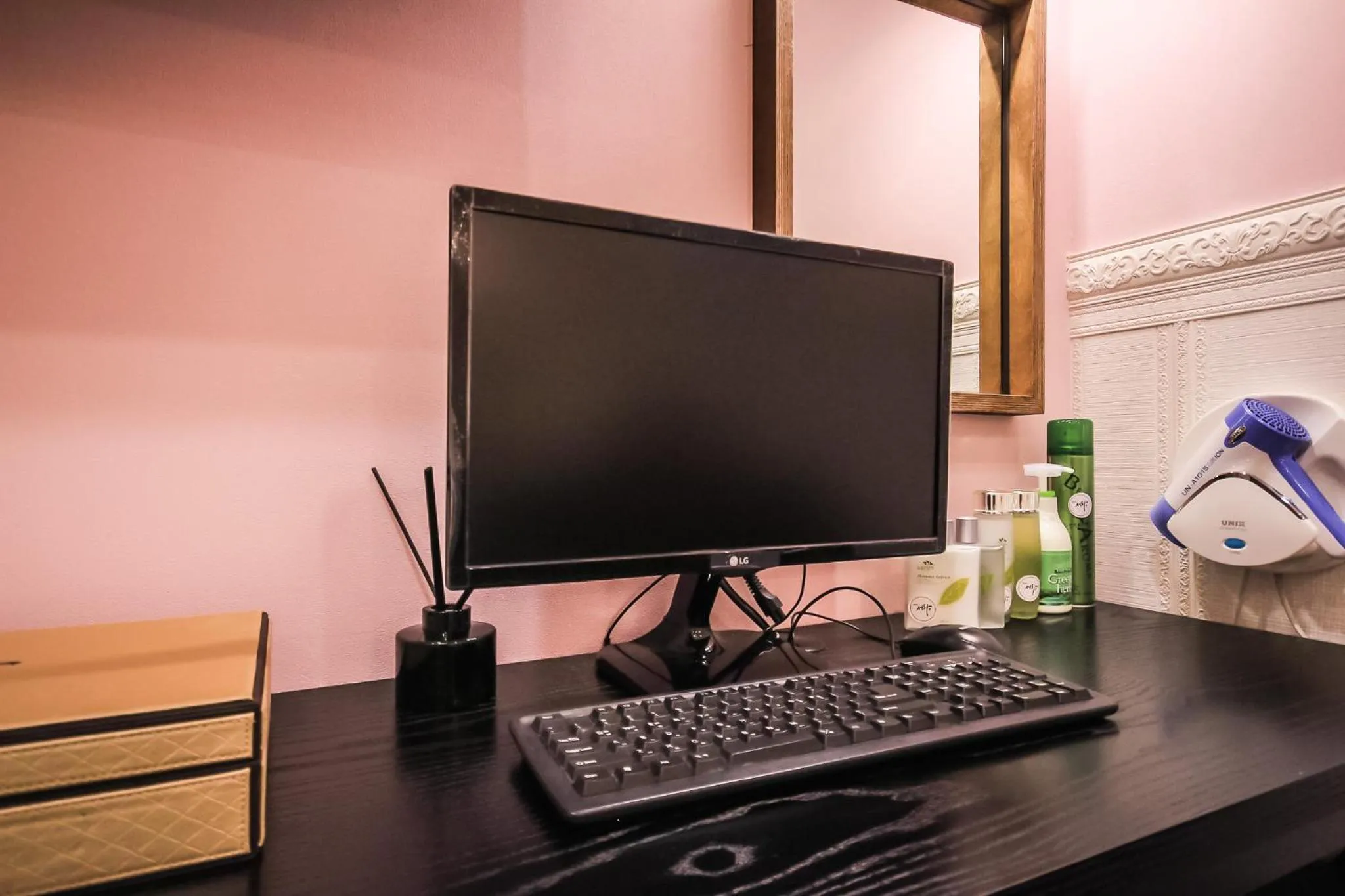 TV/Entertainment Center in Hotel Seowa